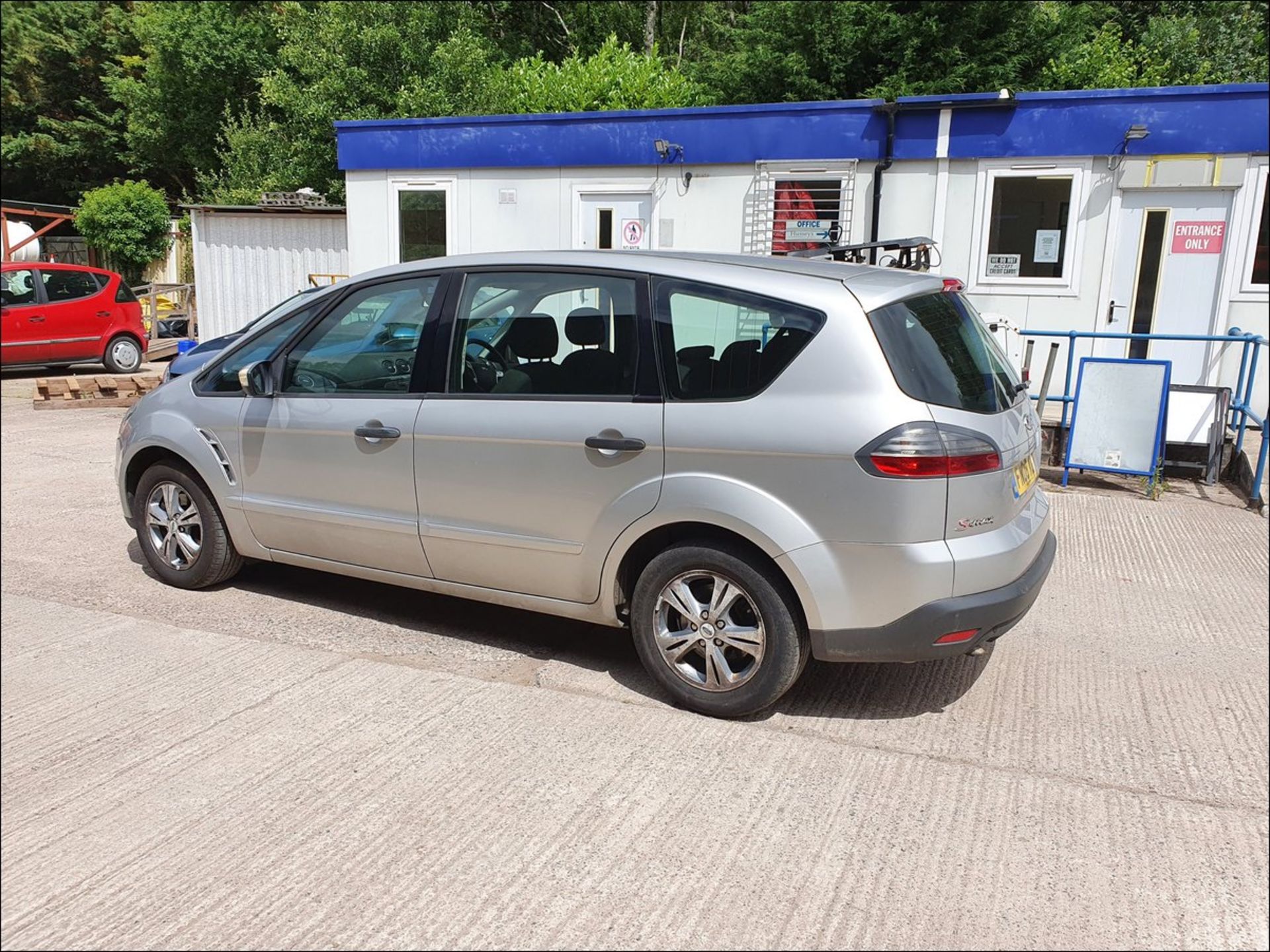 08/08 Ford S-Max LX TDCI 5G - 1753cc 5dr MPV (Silver, 93k) - Image 5 of 12