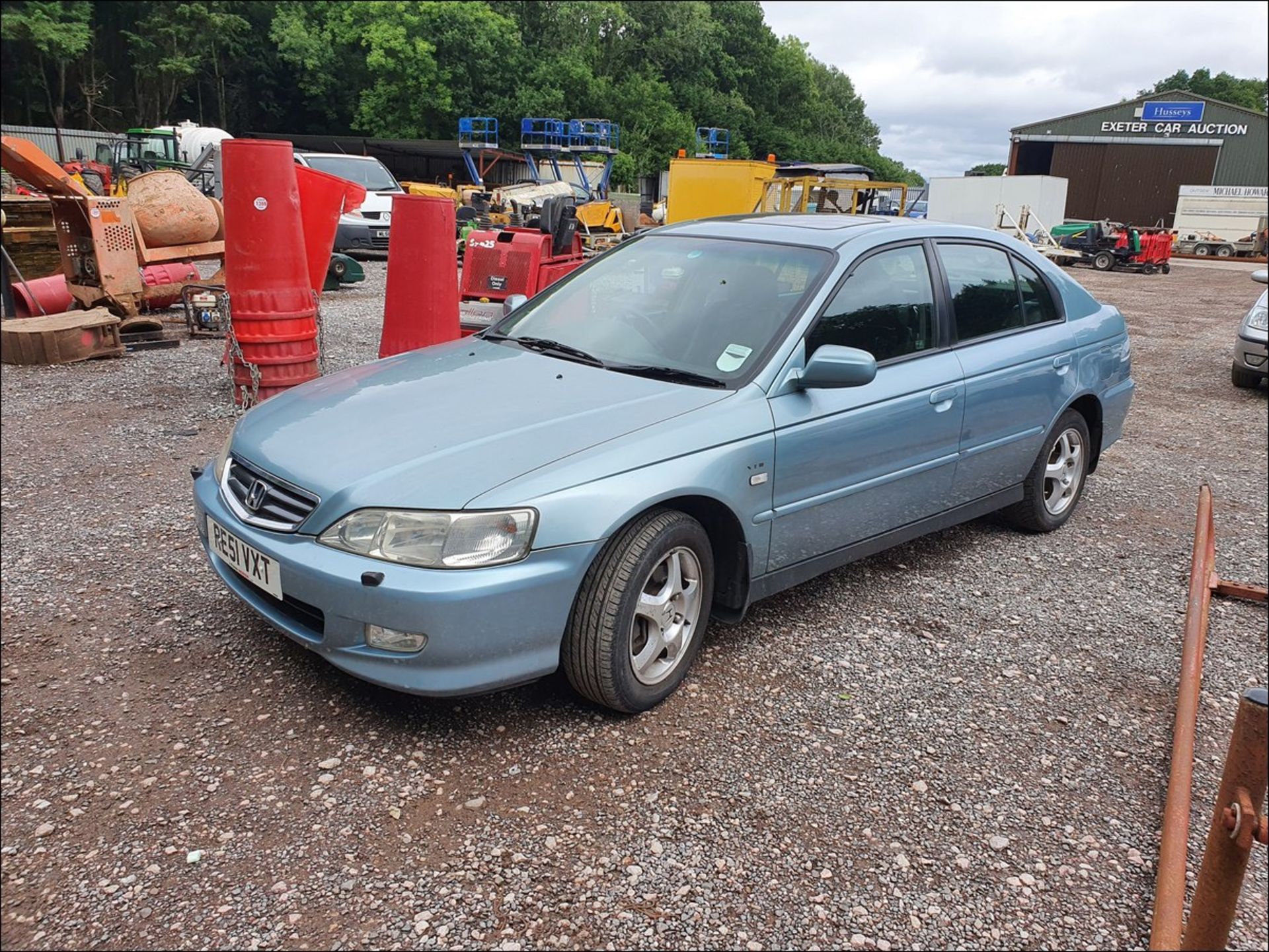 01/51 Honda Accord VTEC SE Exec - 1997cc 5dr Hatchback (Green, 81k) - Image 6 of 9