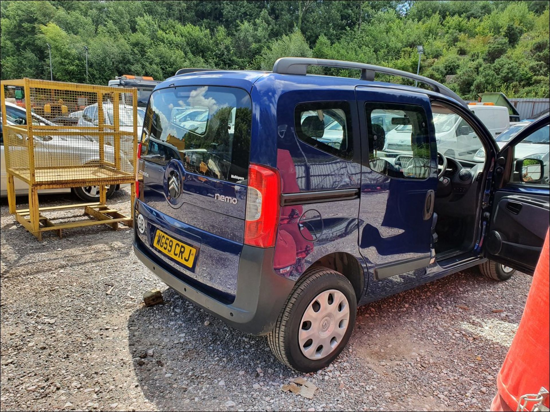 10/59 Citroen Nemo Multispace HDI 8V A - 1399cc 5dr MPV (Blue, 126k) - Image 10 of 12