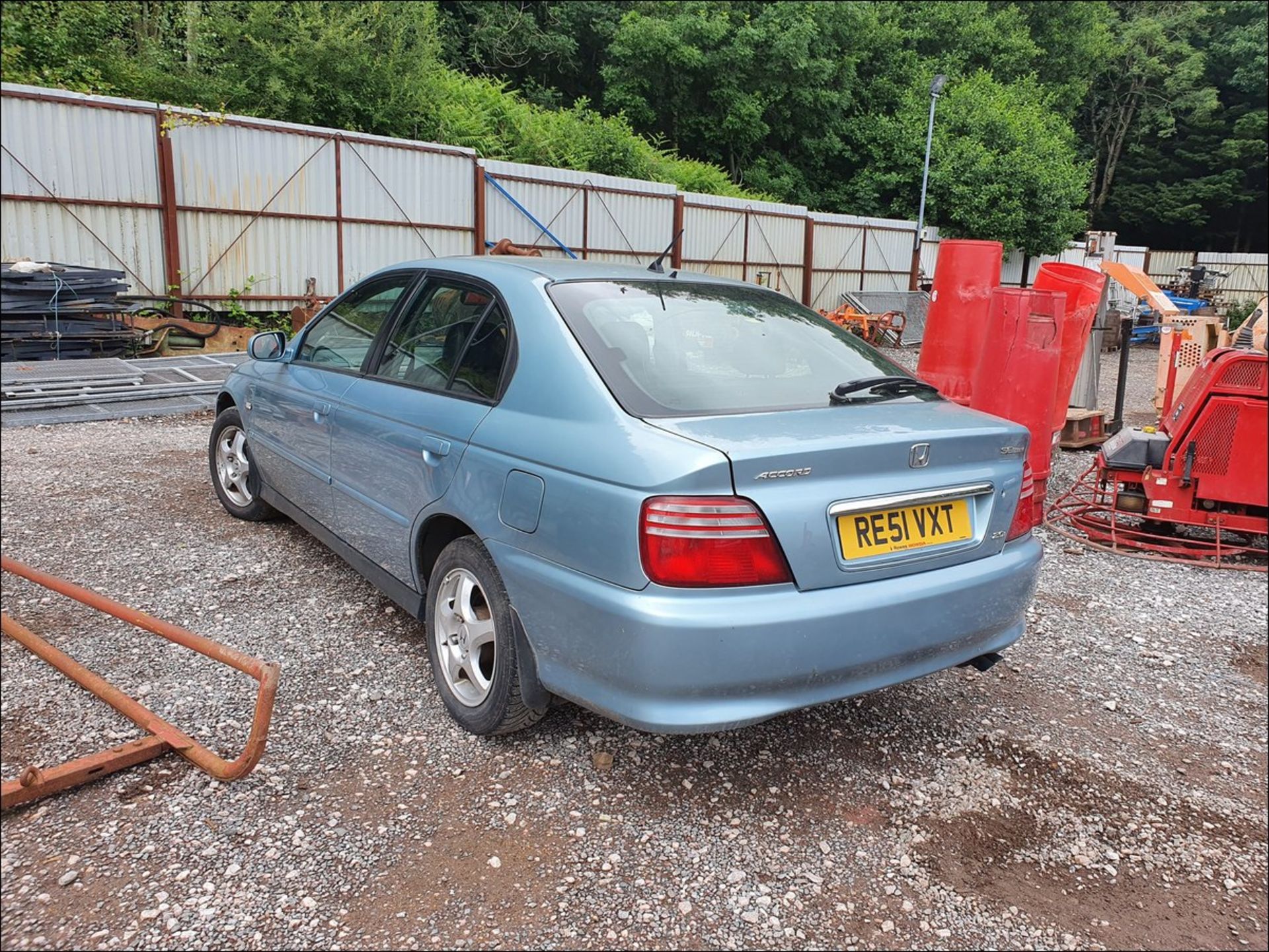 01/51 Honda Accord VTEC SE Exec - 1997cc 5dr Hatchback (Green, 81k) - Image 3 of 9