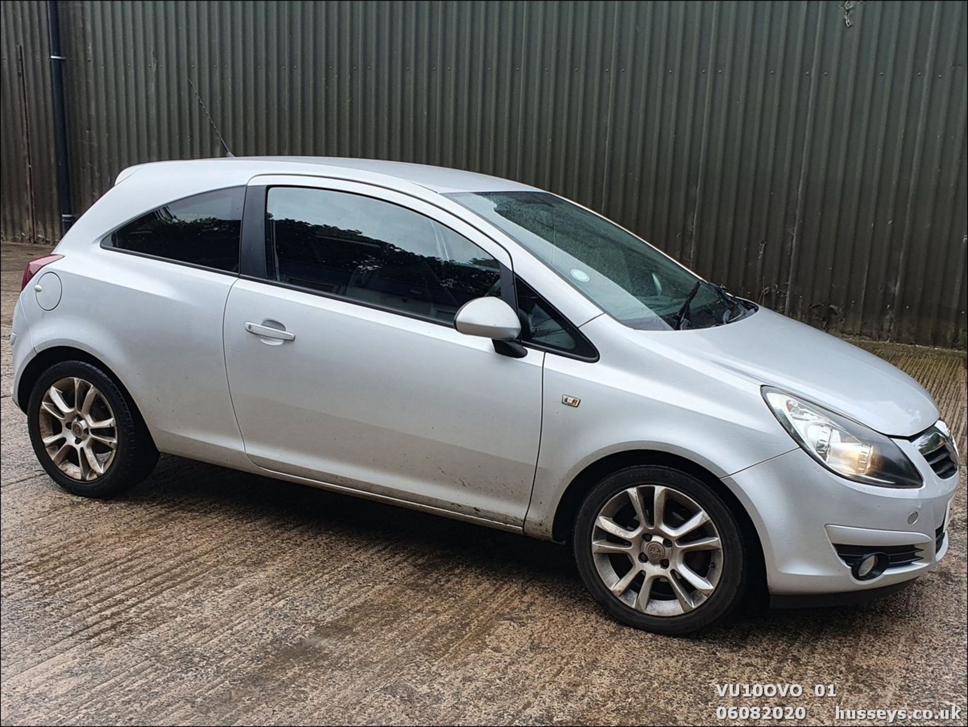 10/10 VAUXHALL CORSA SXI - 1229cc 3dr Hatchback (Silver, 114k)