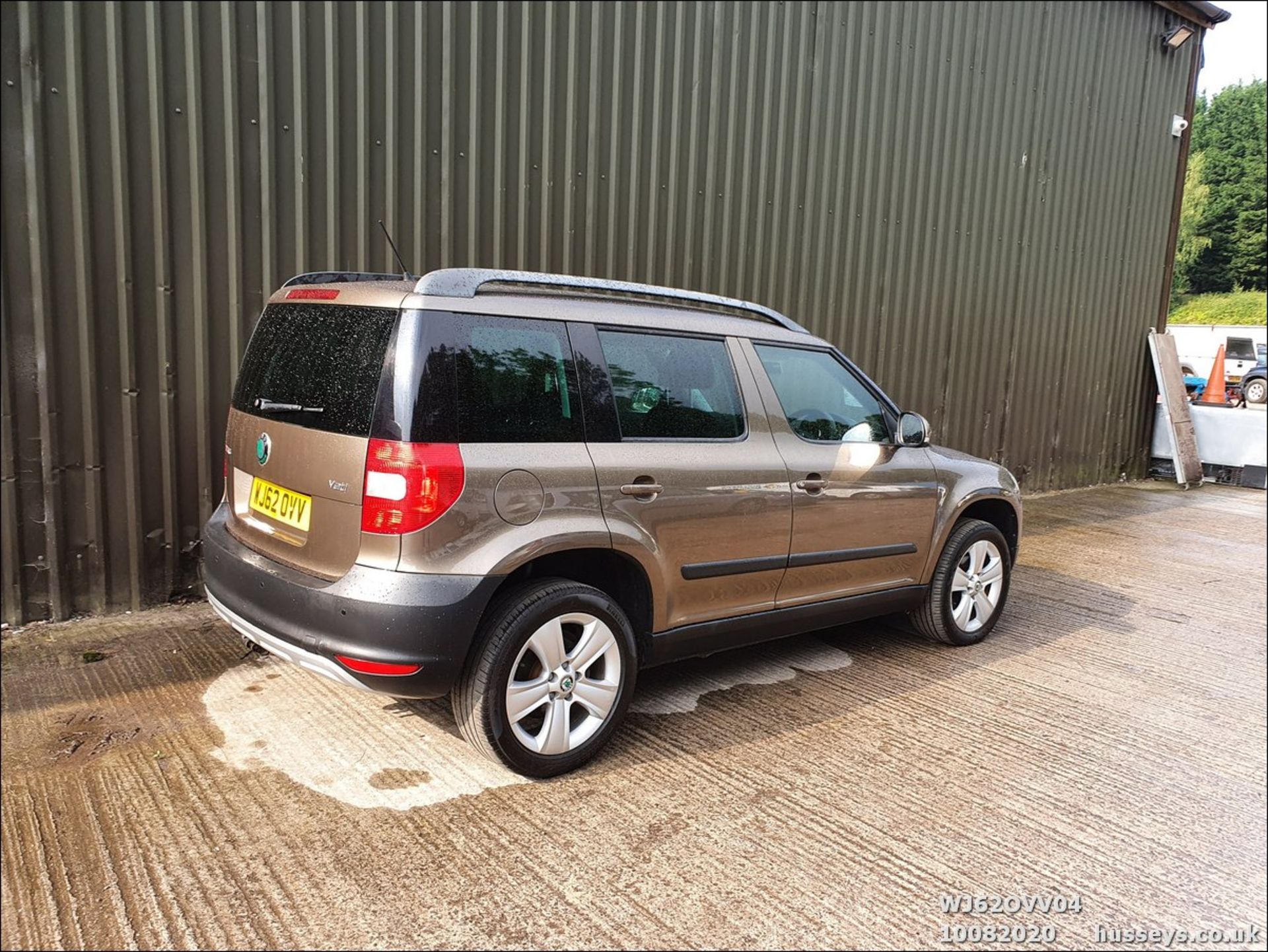 12/62 SKODA YETI SE TDI CR 4X4 S-A - 1968cc 5dr Hatchback (Brown, 97k) - Image 4 of 14