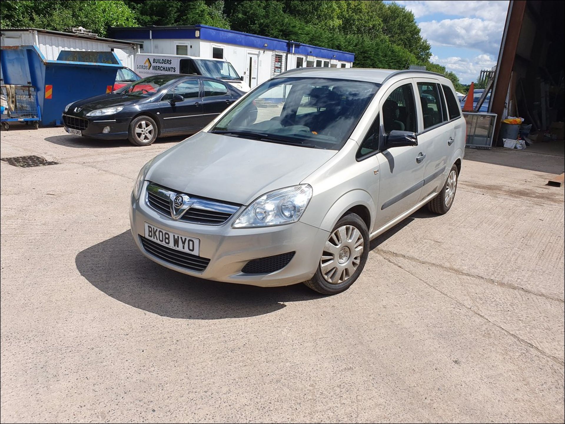 08/08 VAUXHALL ZAFIRA LIFE - 1598cc 5dr MPV (Beige, 86k) - Image 3 of 10