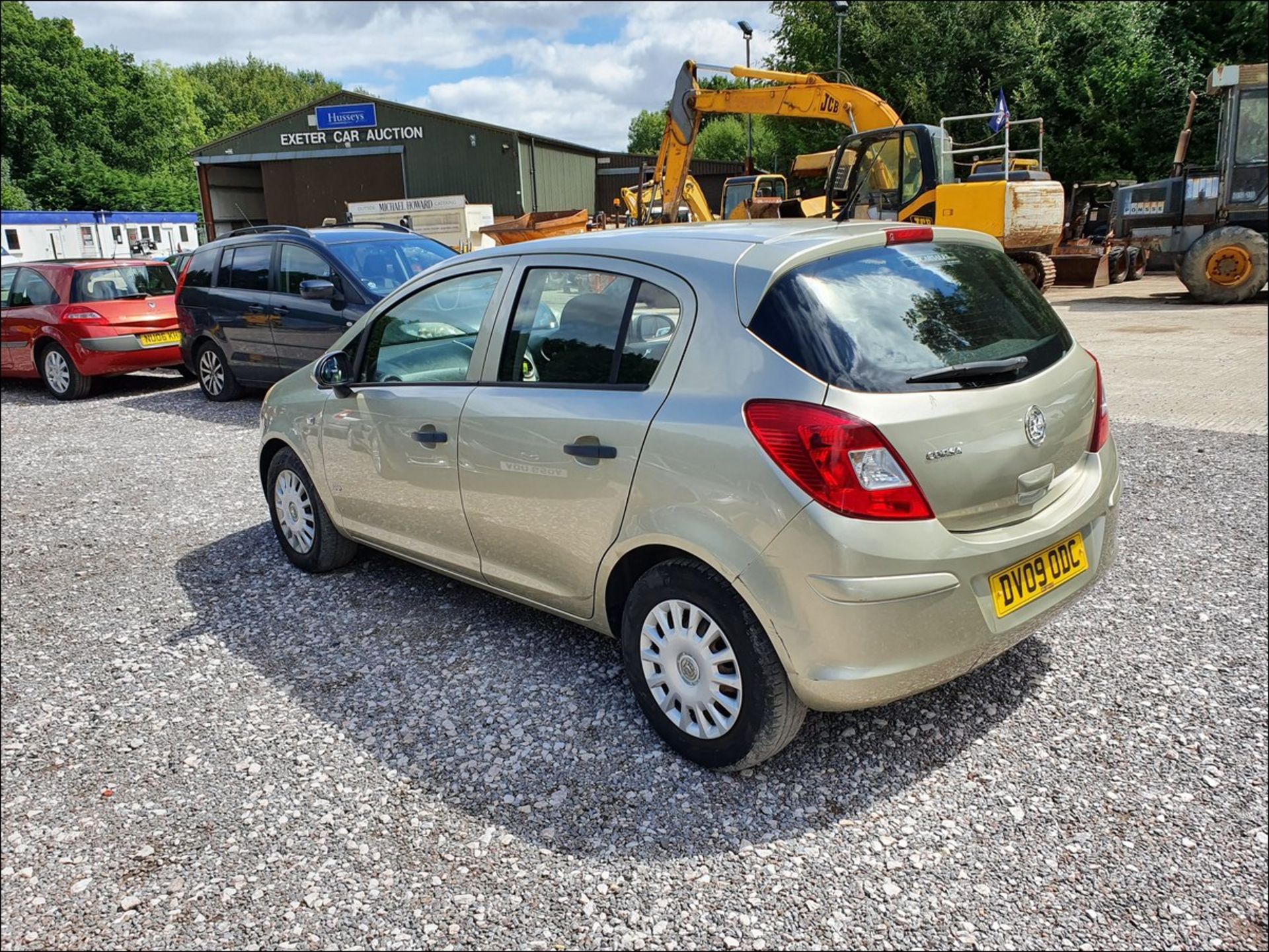 09/09 VAUXHALL CORSA LIFE A/C - 1229cc 5dr Hatchback (Gold, 101k) - Image 6 of 10