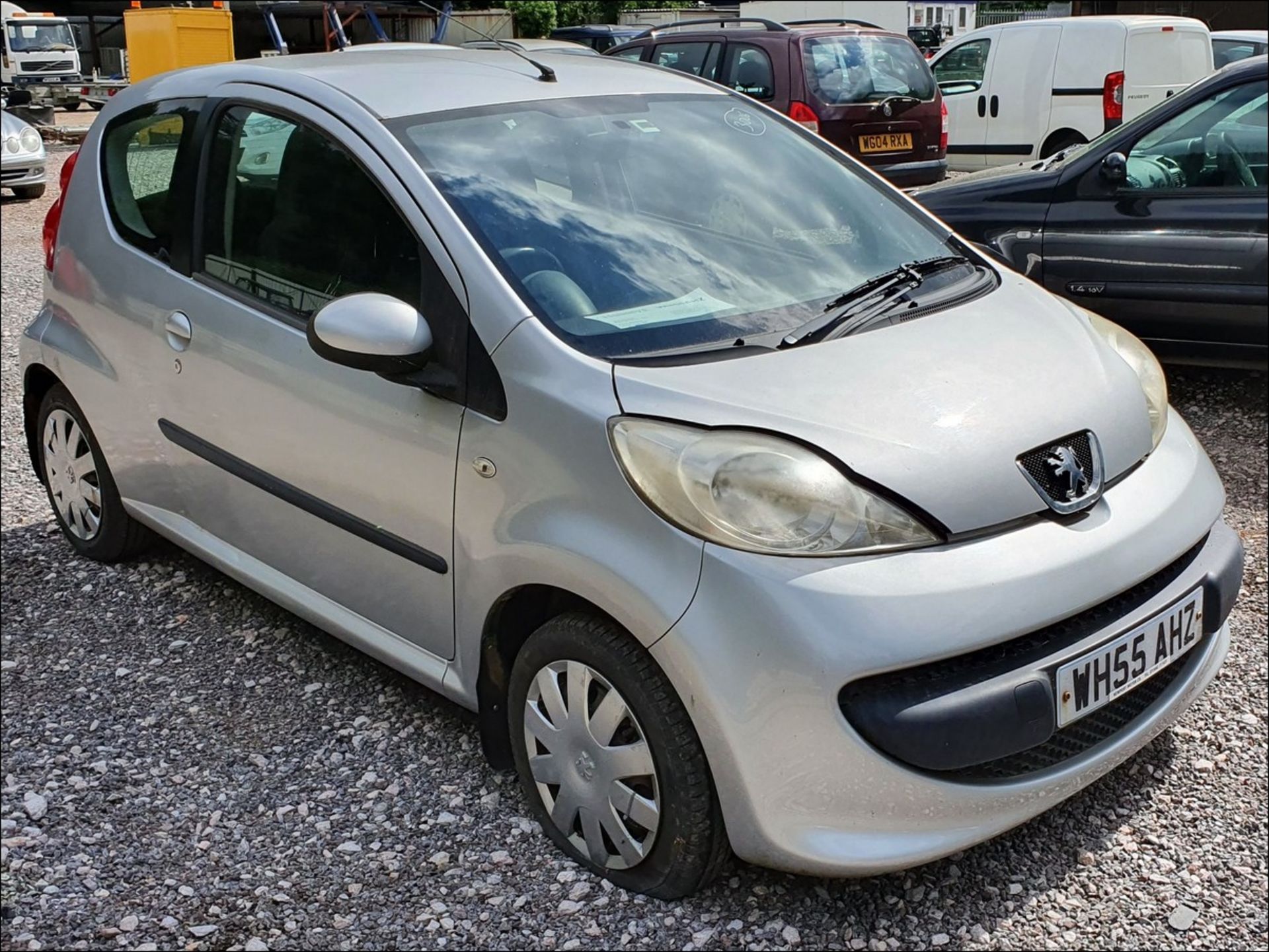 06/55 PEUGEOT 107 URBAN - 998cc 3dr Hatchback (Silver, 62k)