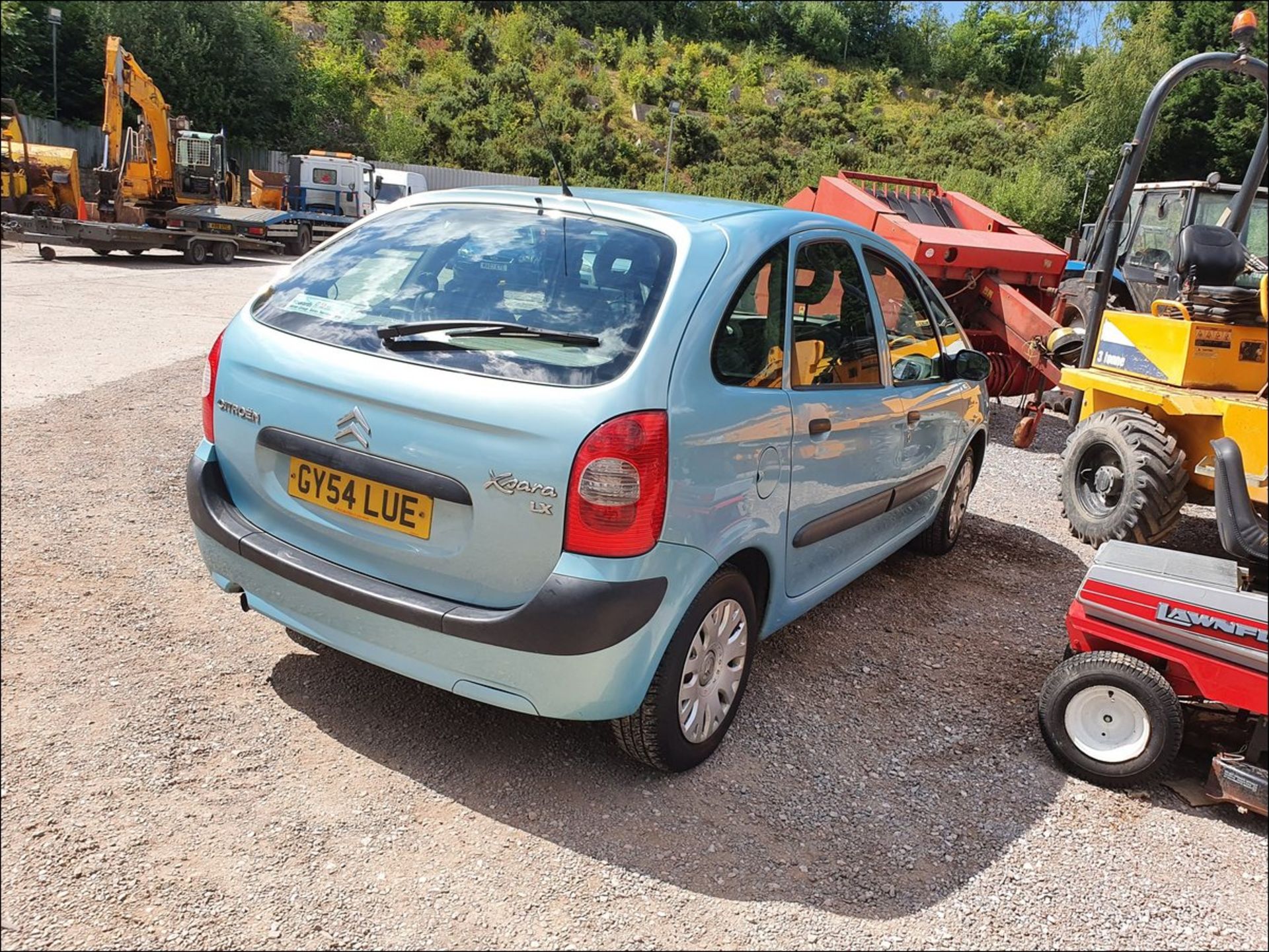 04/54 CITROEN XSARA PICASSO LX 8V - 1587cc 5dr MPV (Blue, 129k) - Image 4 of 9