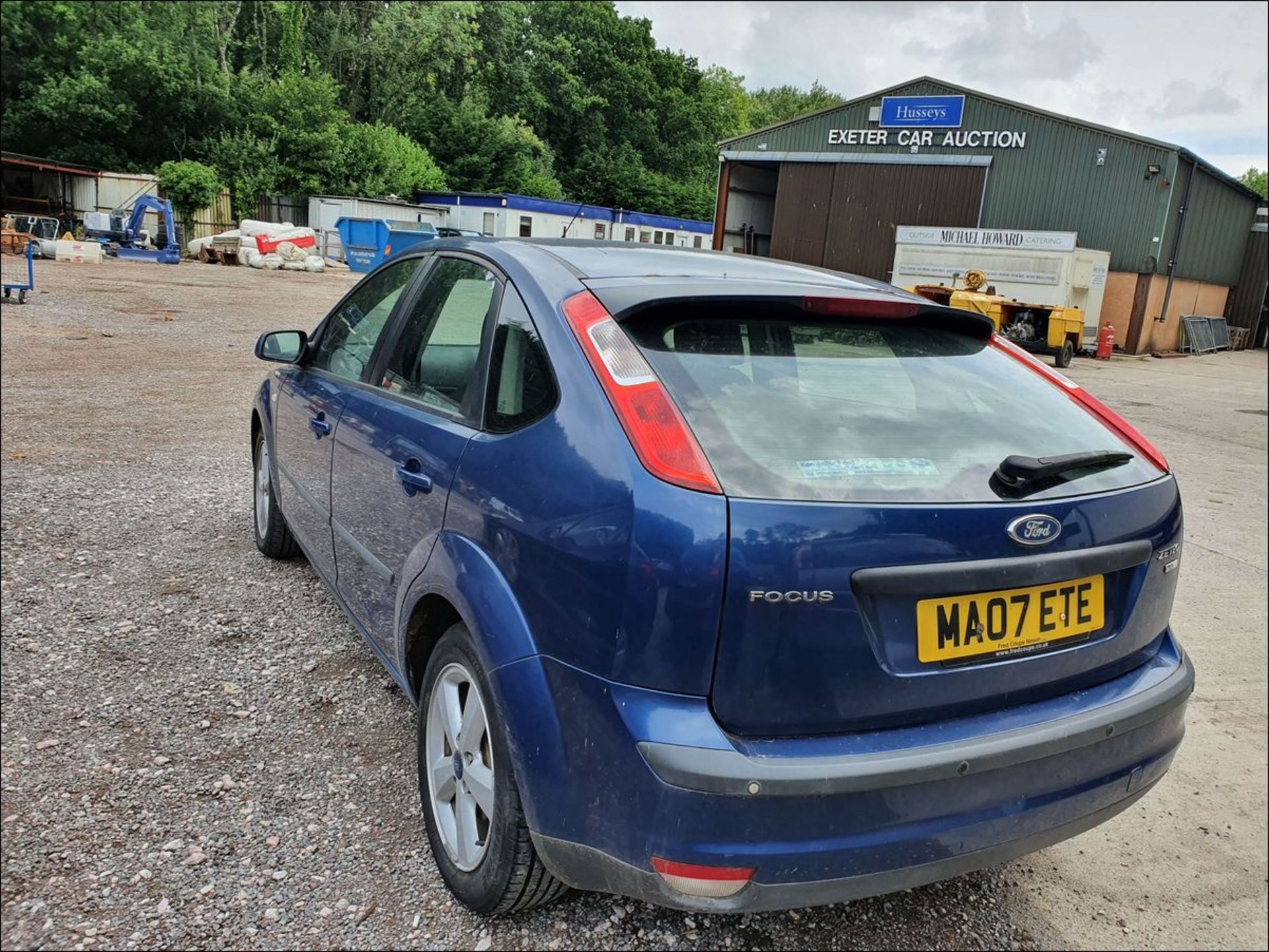 07/07 FORD FOCUS ZETEC CLIMATE TDCI - 1560cc 5dr Hatchback (Blue, 167k) - Image 5 of 11