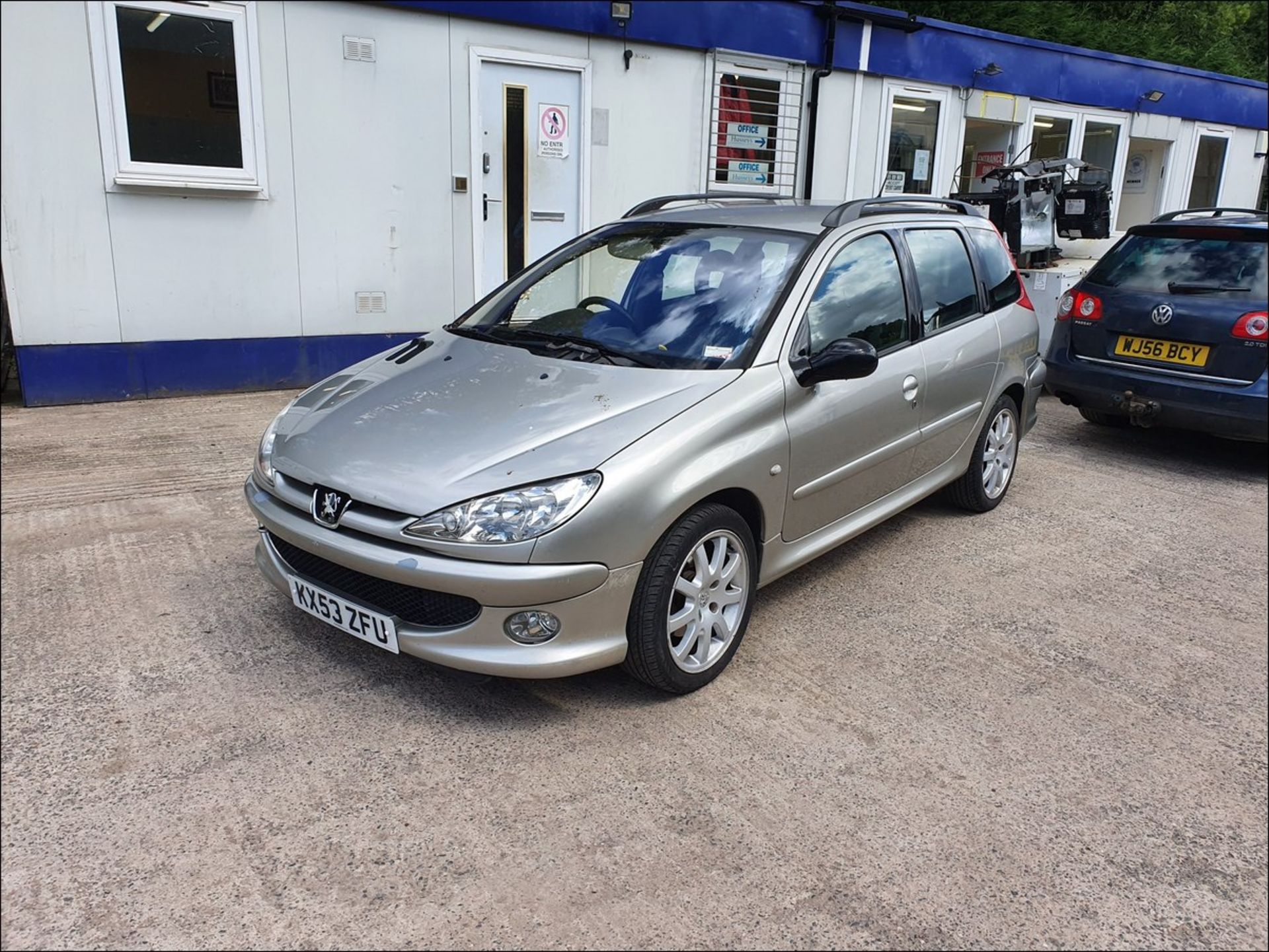 03/53 PEUGEOT 206 SW 16V 138 BHP - 1997cc 5dr Estate (Grey, 75k) - Image 11 of 12