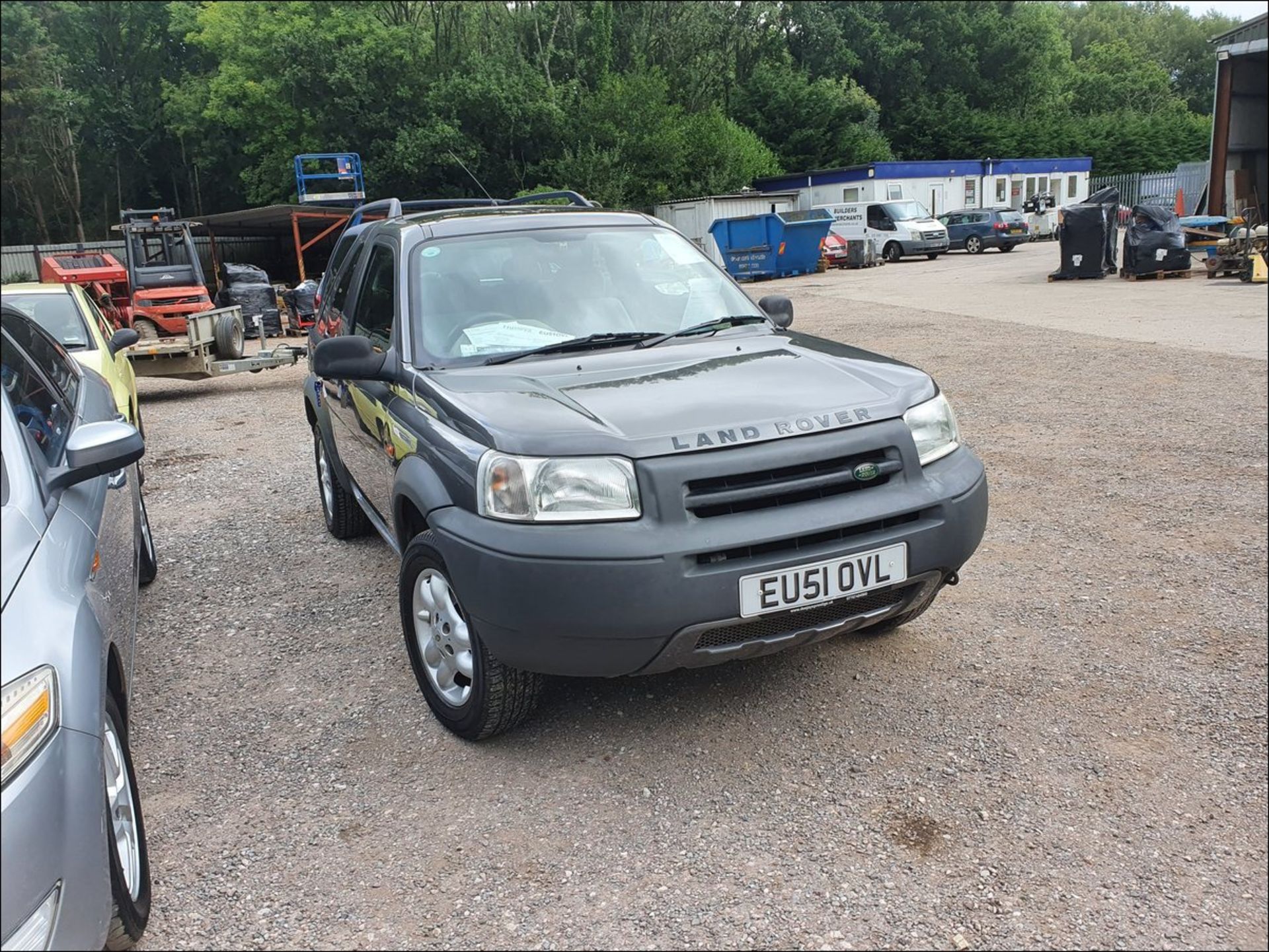 02/51 LAND ROVER FREELANDER V6I GS AUTO - 2497cc 3dr Estate (Grey, 73k) - Image 3 of 13