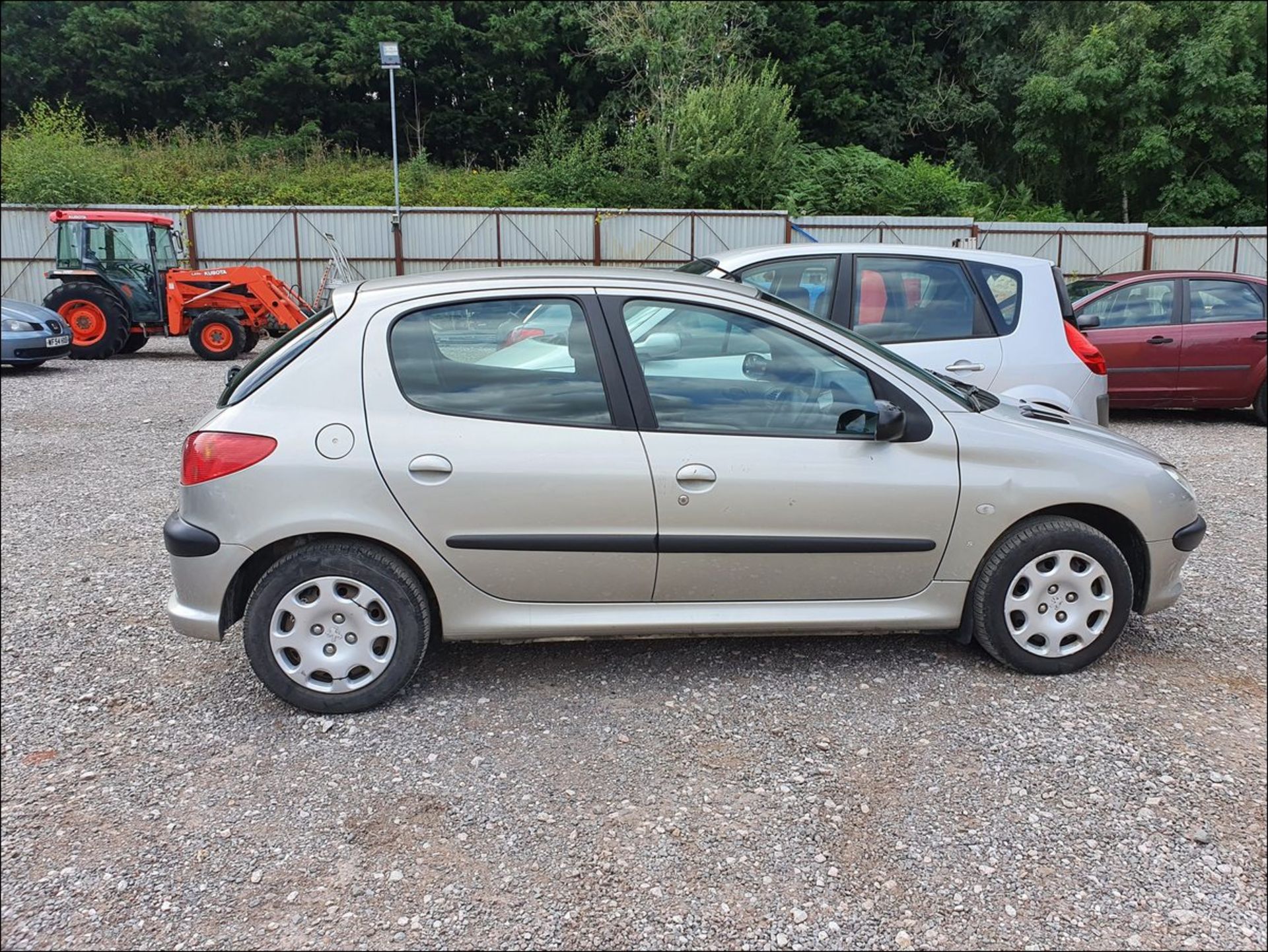 04/54 PEUGEOT 206 S - 1360cc 5dr Hatchback (Grey, 38k) - Image 9 of 10