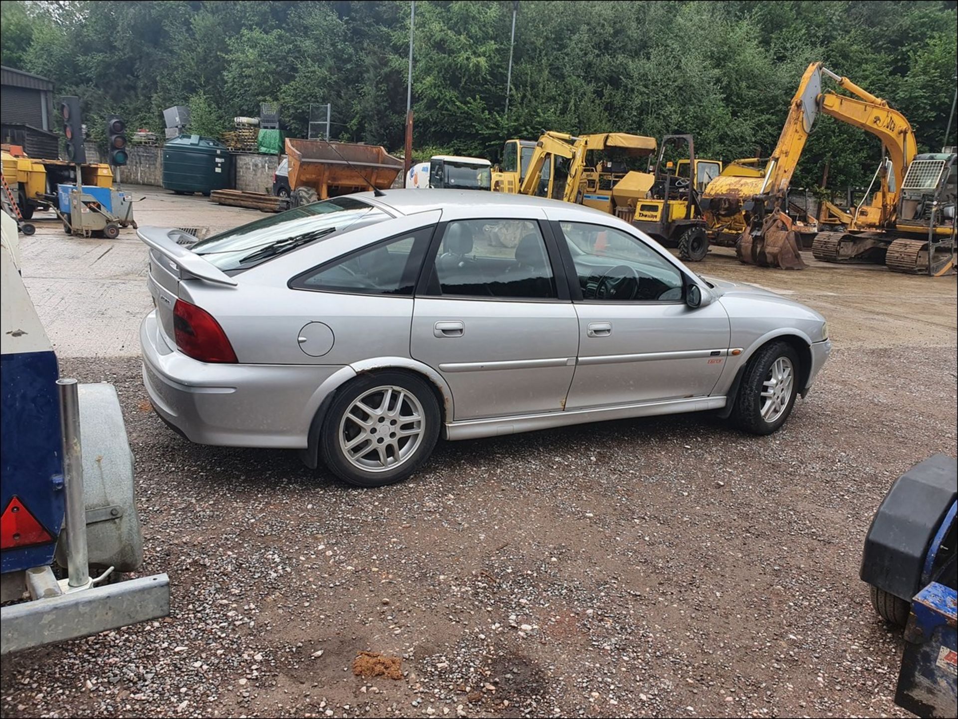 01/Y VAUXHALL VECTRA SRI 150 - 2198cc 5dr Hatchback (Silver, 91k) - Image 6 of 10