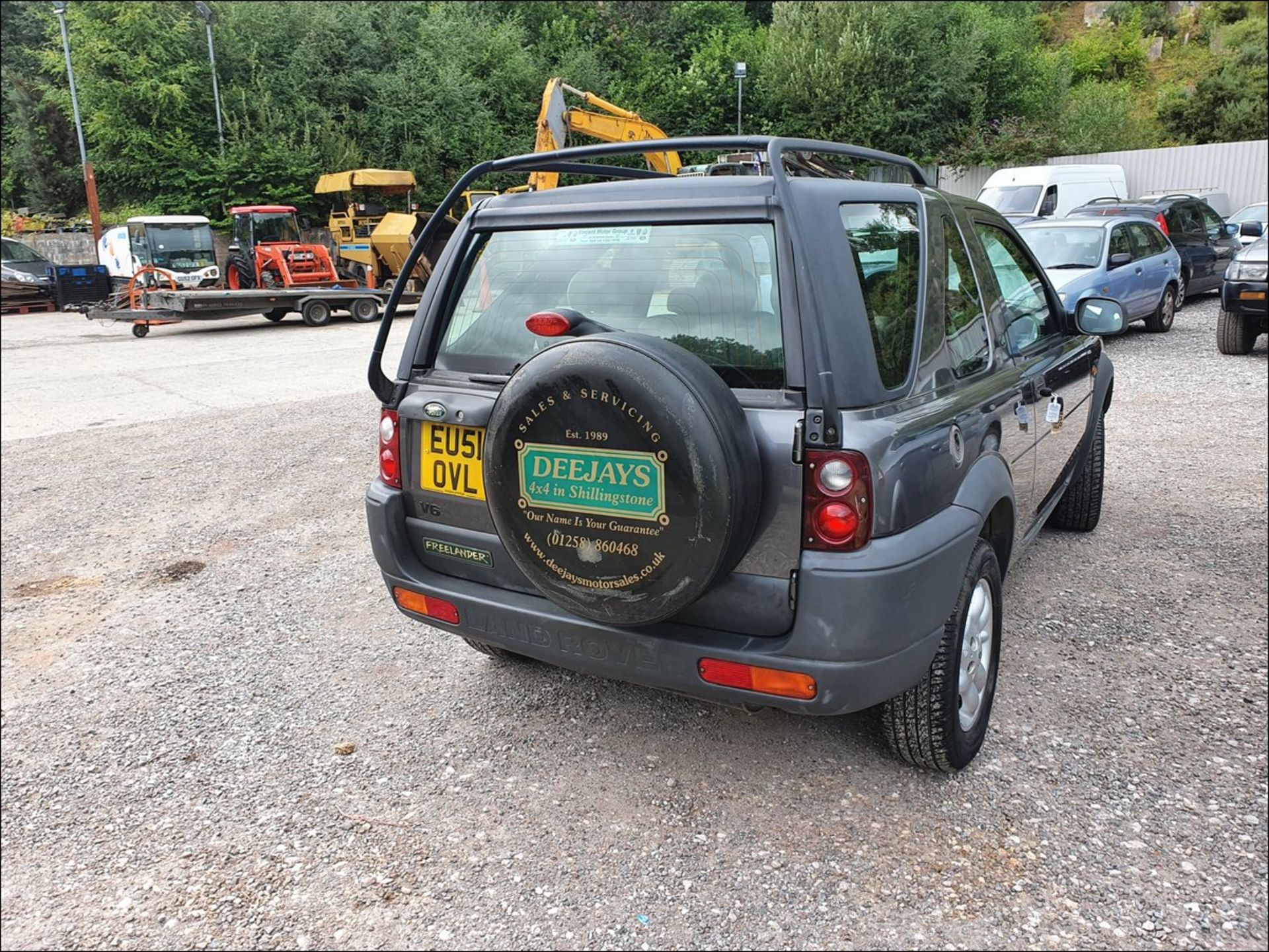 02/51 LAND ROVER FREELANDER V6I GS AUTO - 2497cc 3dr Estate (Grey, 73k) - Image 8 of 13