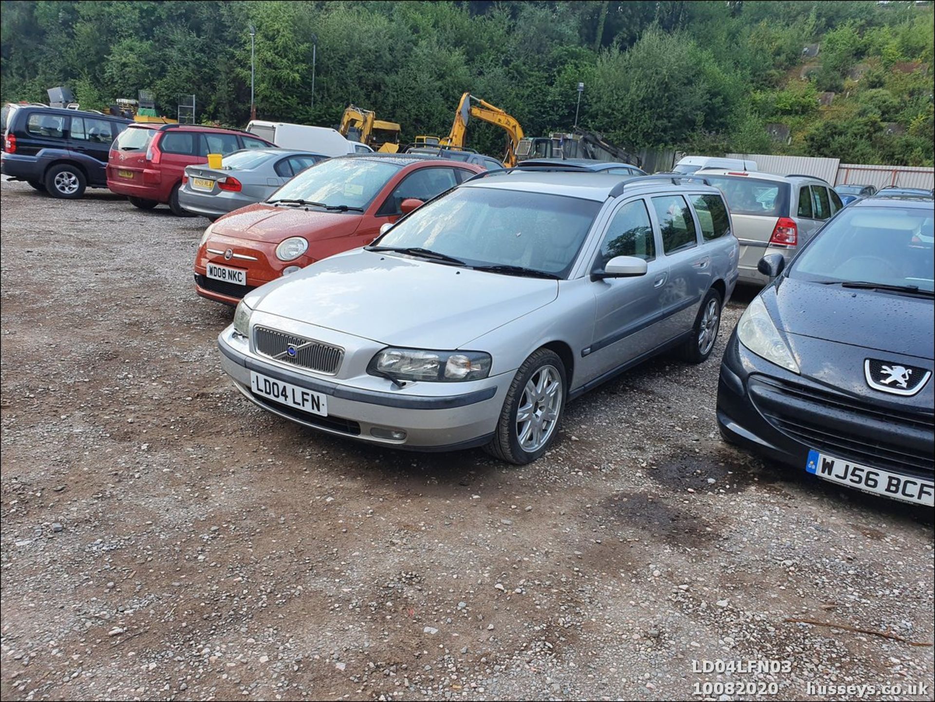 04/04 VOLVO V70 D5 SE - 2401cc 5dr Estate (Silver, 179k) - Image 3 of 12