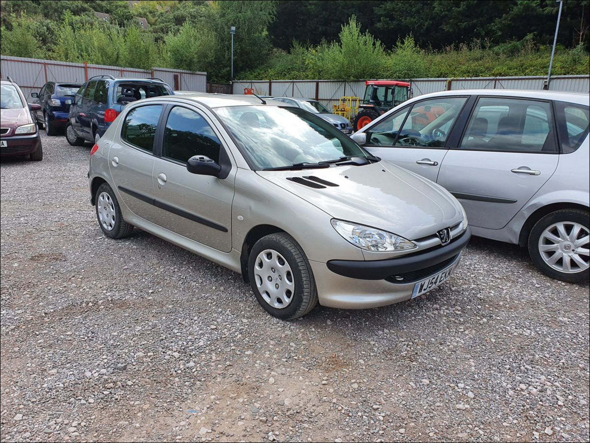 04/54 PEUGEOT 206 S - 1360cc 5dr Hatchback (Grey, 38k) - Image 3 of 10