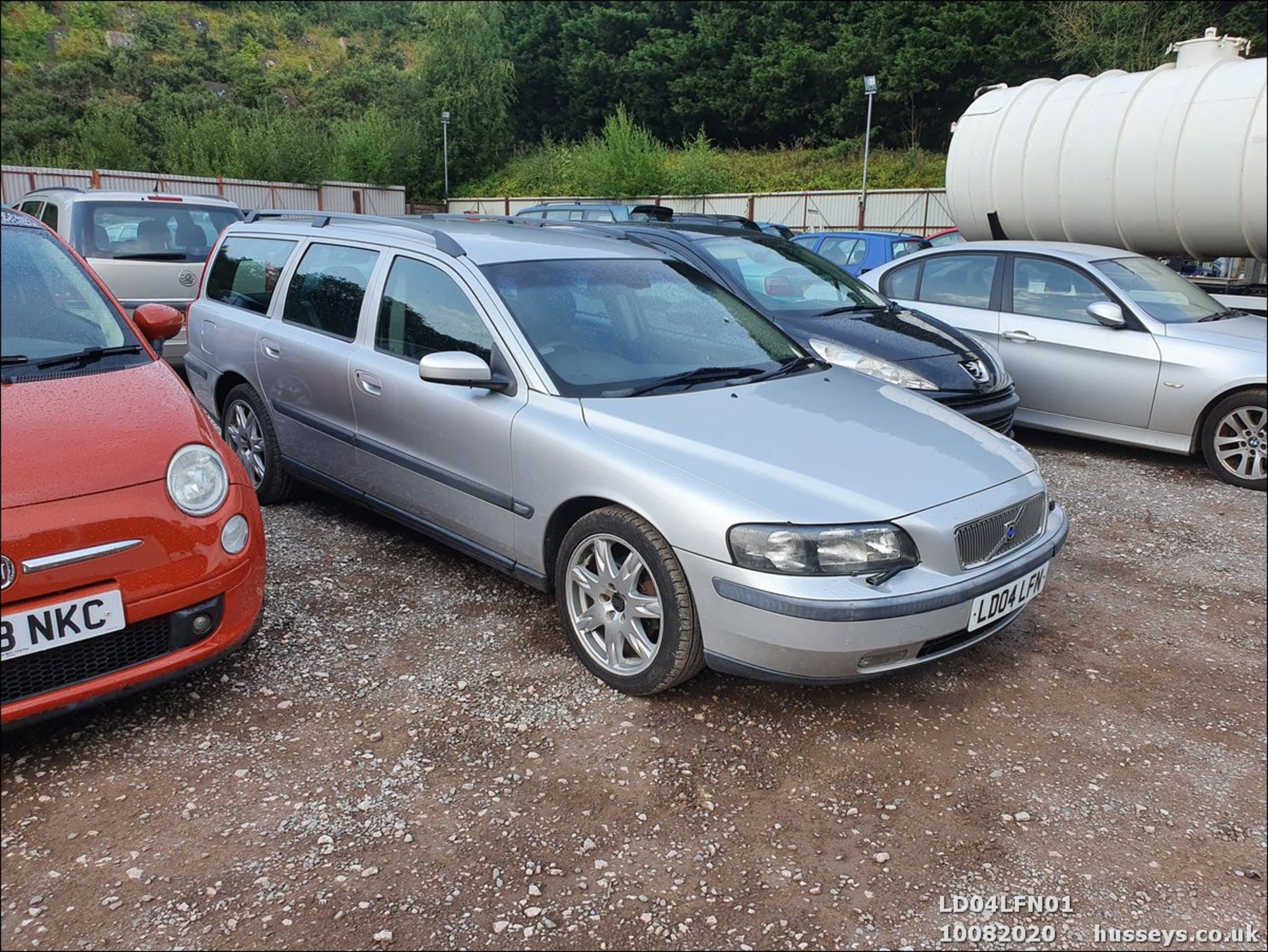 04/04 VOLVO V70 D5 SE - 2401cc 5dr Estate (Silver, 179k)