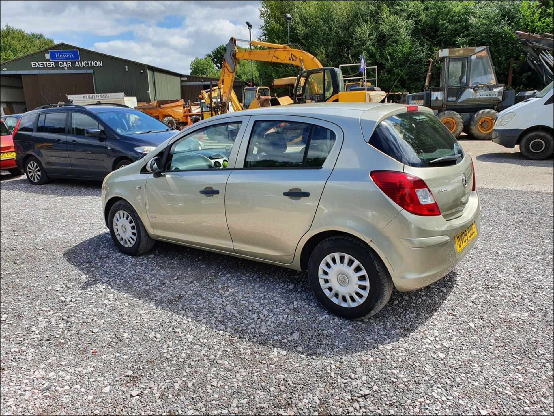 09/09 VAUXHALL CORSA LIFE A/C - 1229cc 5dr Hatchback (Gold, 101k) - Image 5 of 10