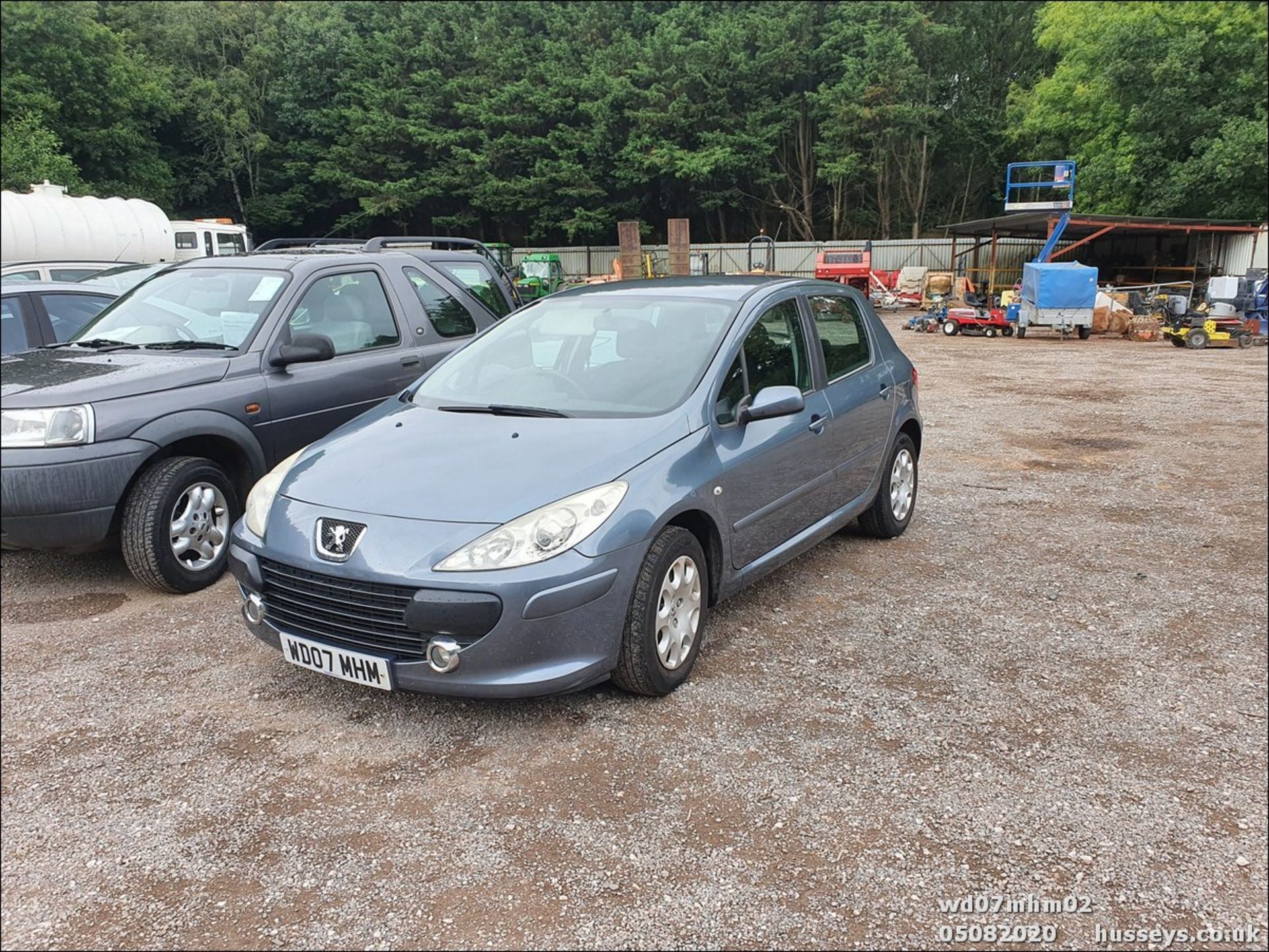 07/07 PEUGEOT 307 X-LINE - 1360cc 5dr Hatchback (Grey, 93k) - Image 2 of 11