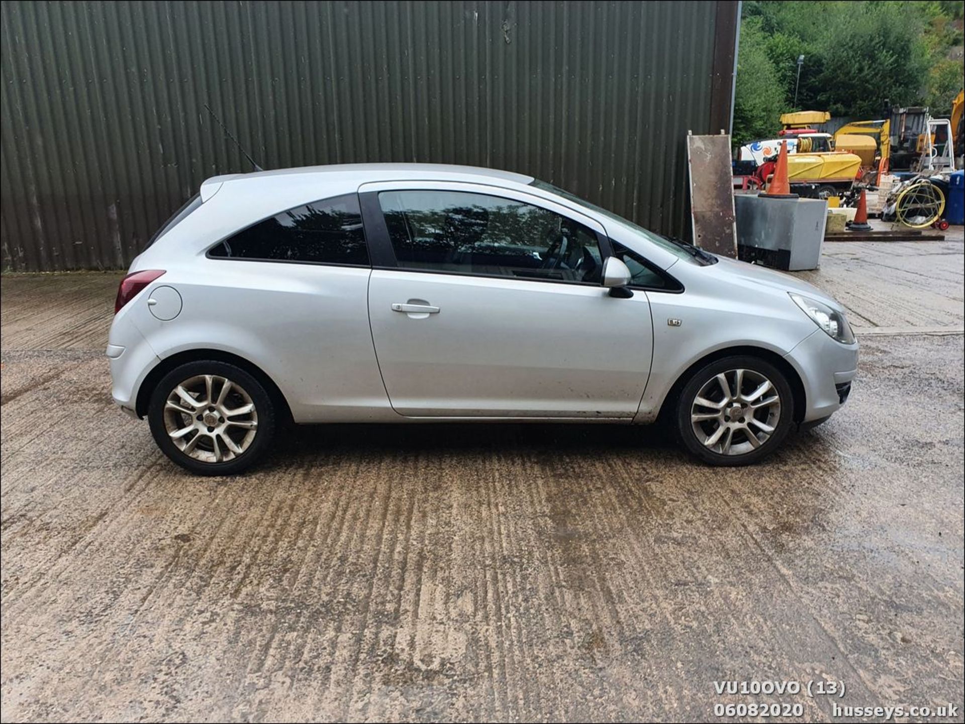 10/10 VAUXHALL CORSA SXI - 1229cc 3dr Hatchback (Silver, 114k) - Image 13 of 14