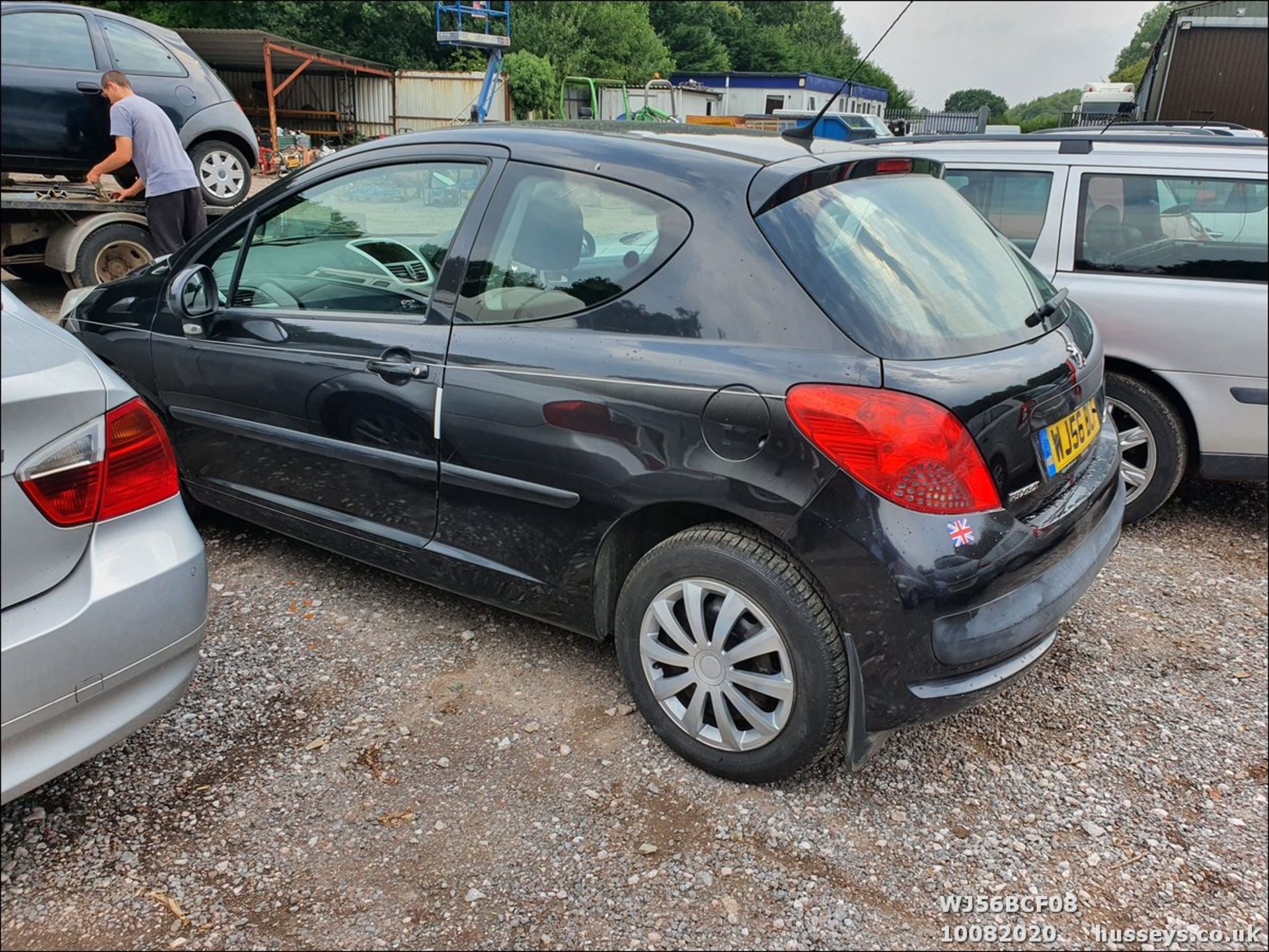 06/56 PEUGEOT 207 S - 1360cc 3dr Hatchback (Black, 140k) - Image 8 of 11