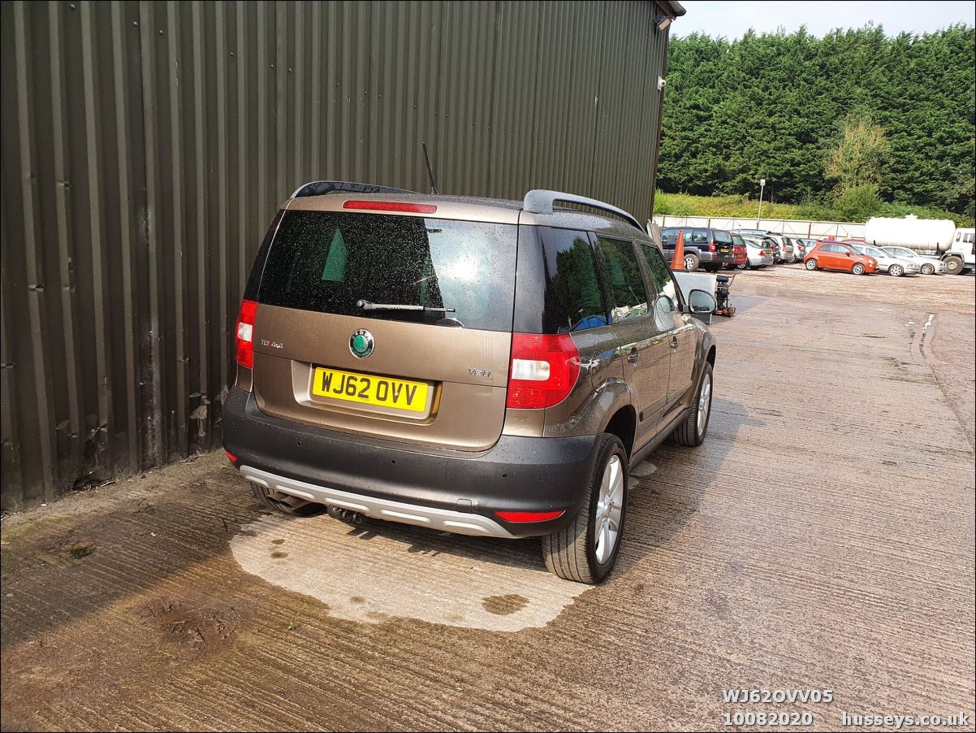 12/62 SKODA YETI SE TDI CR 4X4 S-A - 1968cc 5dr Hatchback (Brown, 97k) - Image 5 of 14