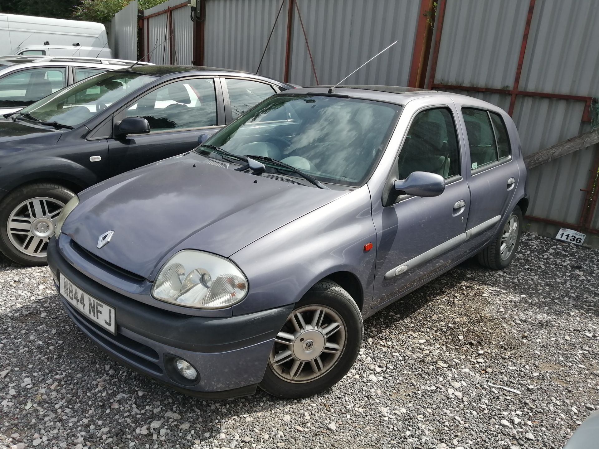 00/W RENAULT CLIO INITIALE - 1598cc 5dr Hatchback (Blue, 81k)