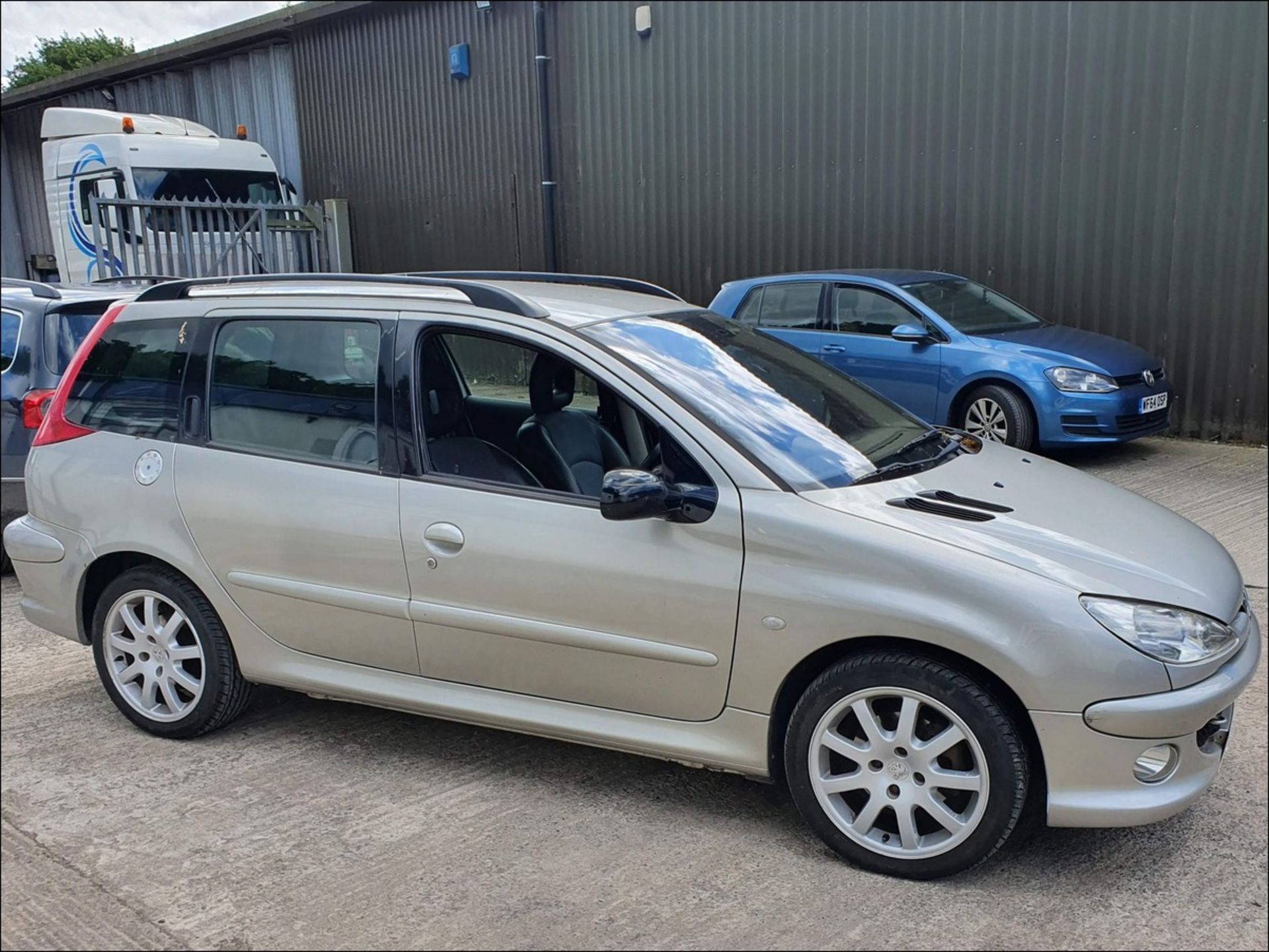 03/53 PEUGEOT 206 SW 16V 138 BHP - 1997cc 5dr Estate (Grey, 75k)