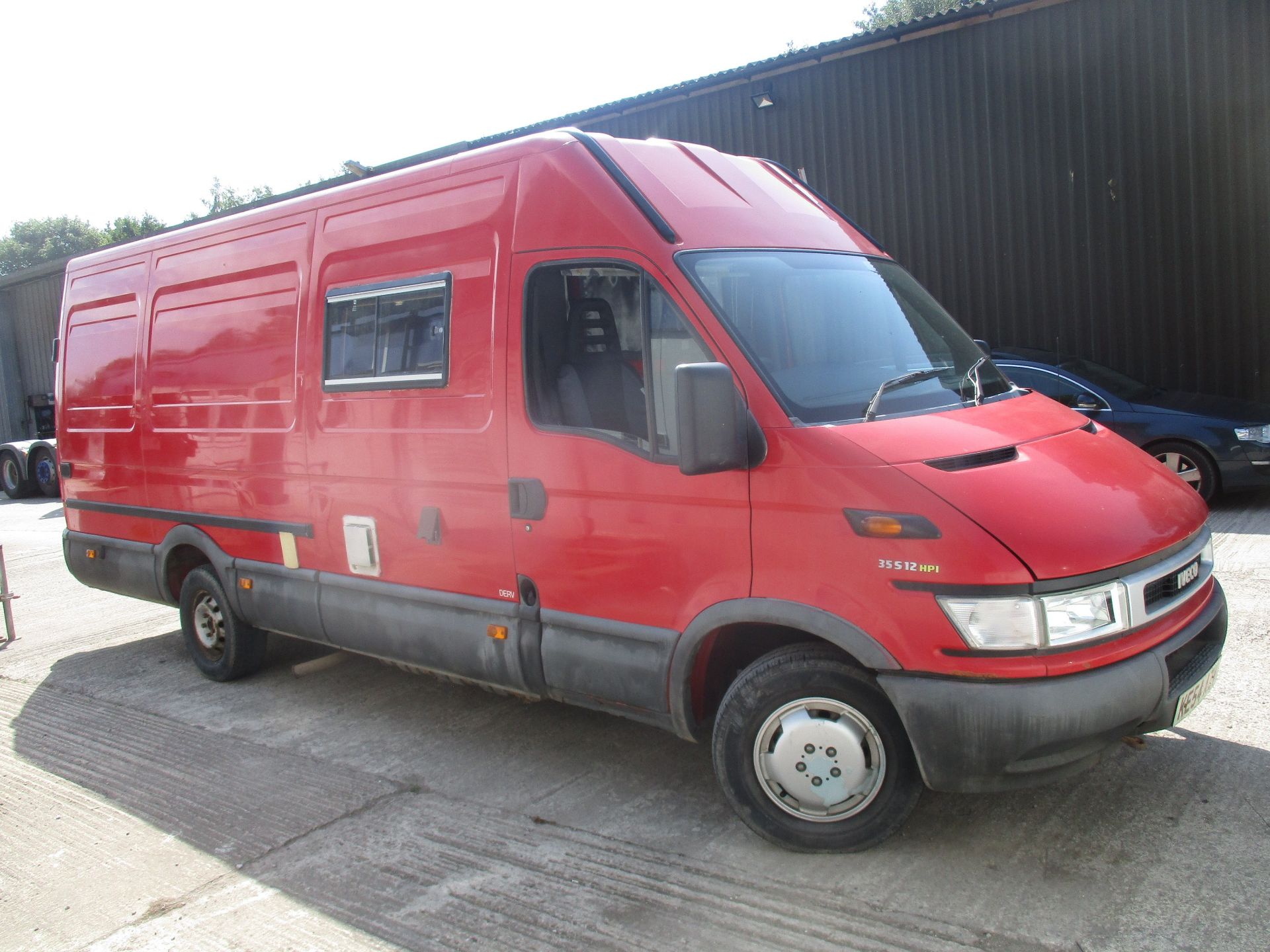 04/54 IVECO DAILY 35S12 LWB - 2300cc 5dr Van (Red, 132k) - Image 2 of 9