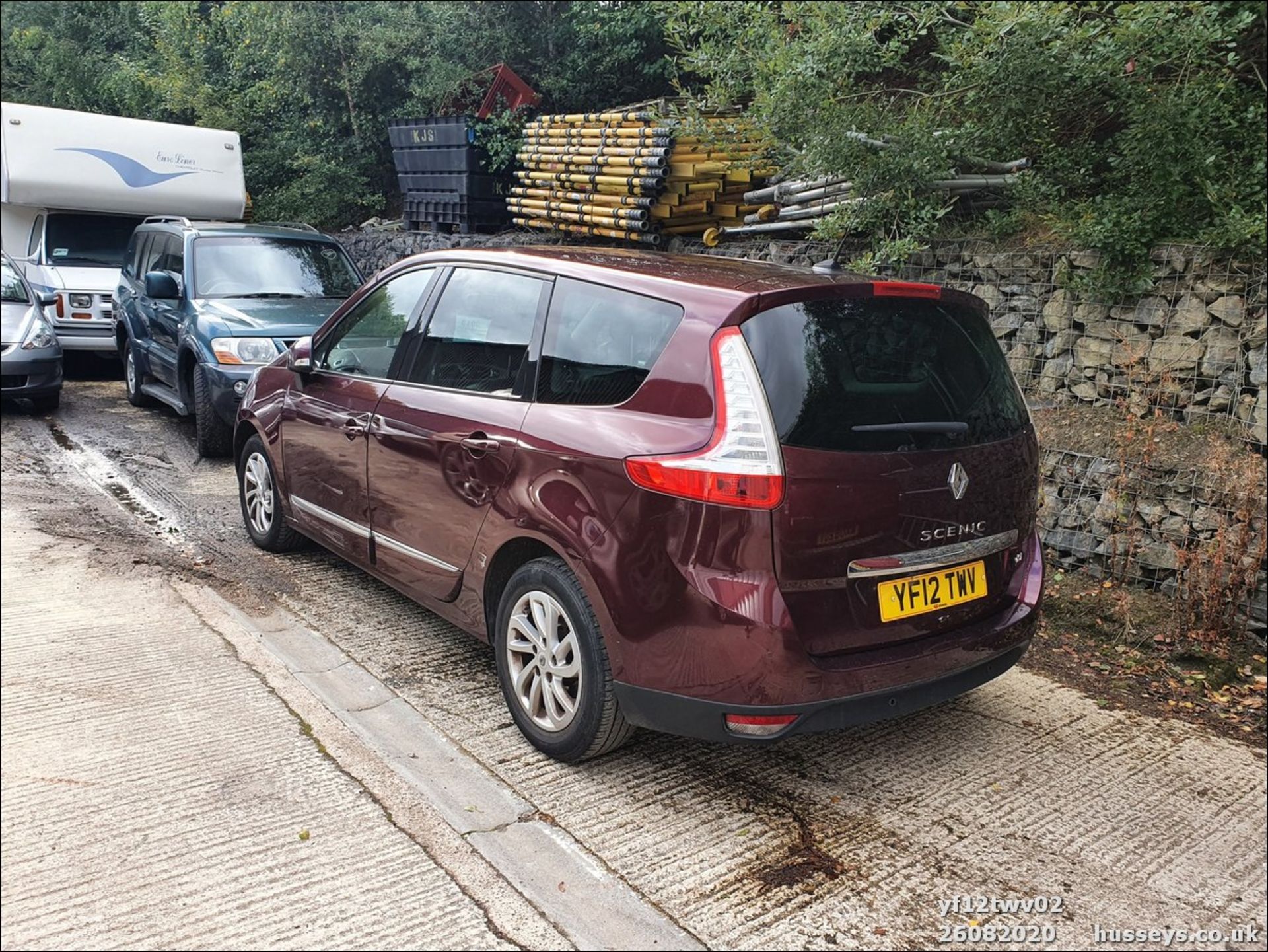 12/12 RENAULT G SCENIC D-QUE TT ENERGY - 1598cc 5dr MPV (Red, 129k) - Image 2 of 10