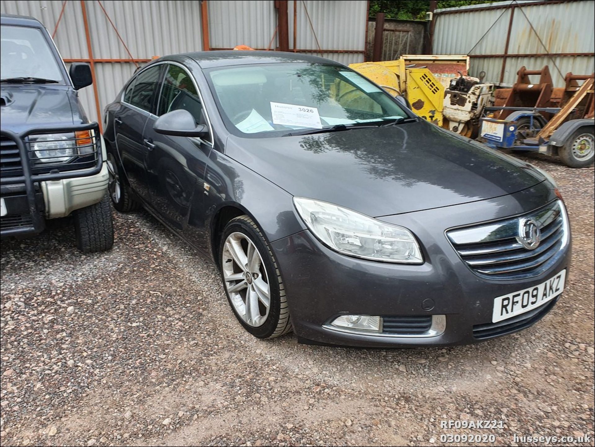 09/09 VAUXHALL INSIGNIA SRI NAV 160 CDTI - 1956cc 5dr Hatchback (Grey, 130k) - Image 9 of 14