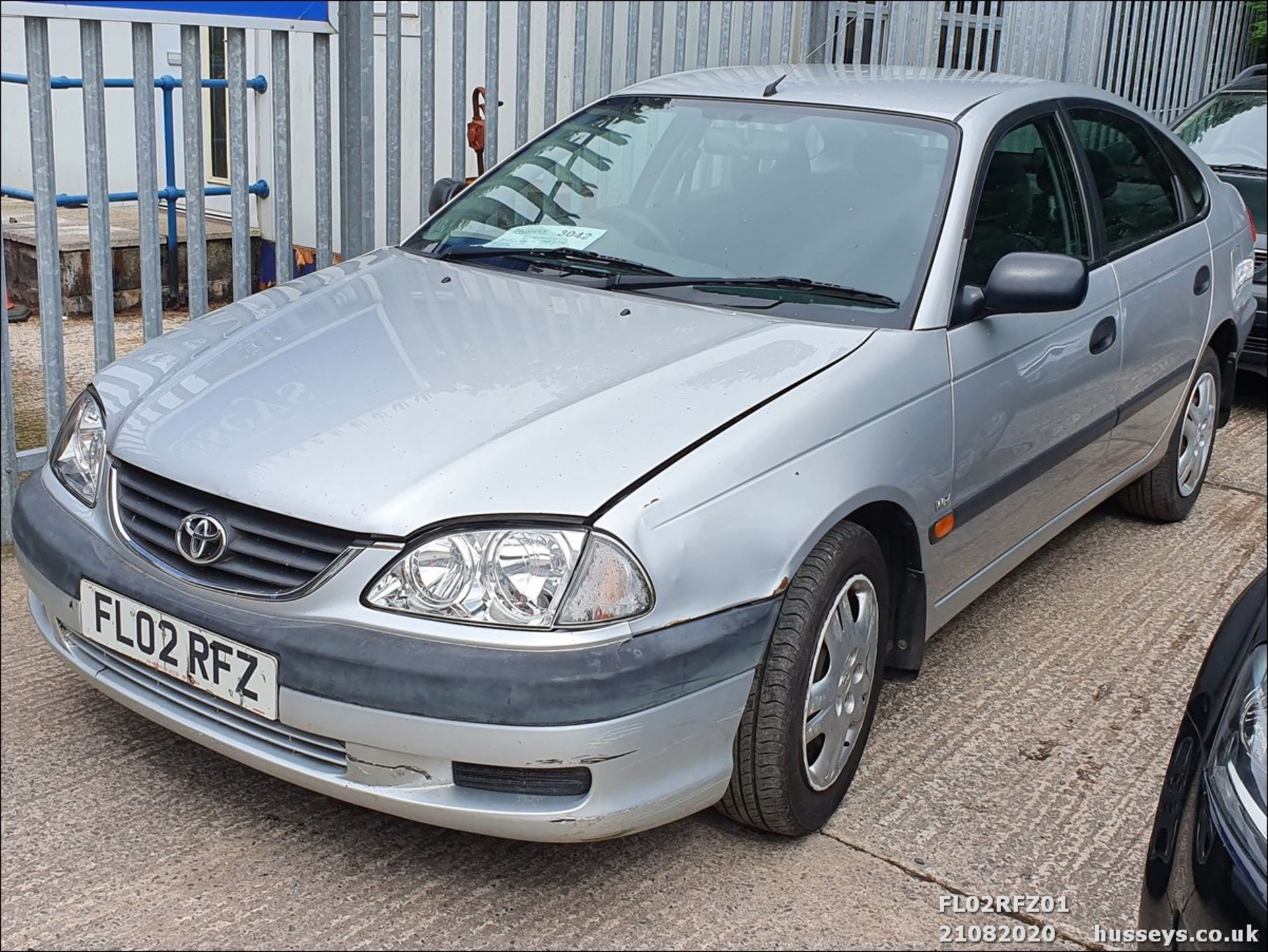 02/02 TOYOTA AVENSIS GS VVT-I AUTO - 1794cc 5dr Hatchback (Silver, 88k)