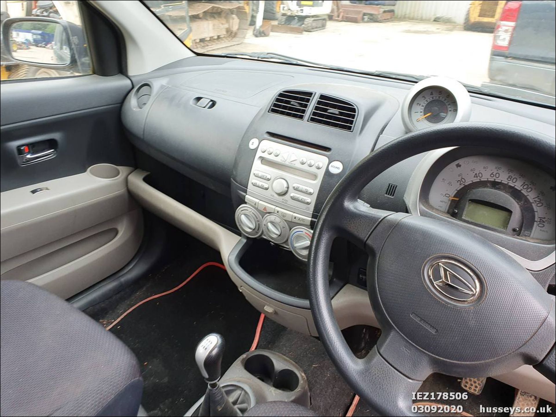 2006 DAIHATSU SIRION SX - 1298cc 5dr Hatchback (Black, 80k) - Image 6 of 10