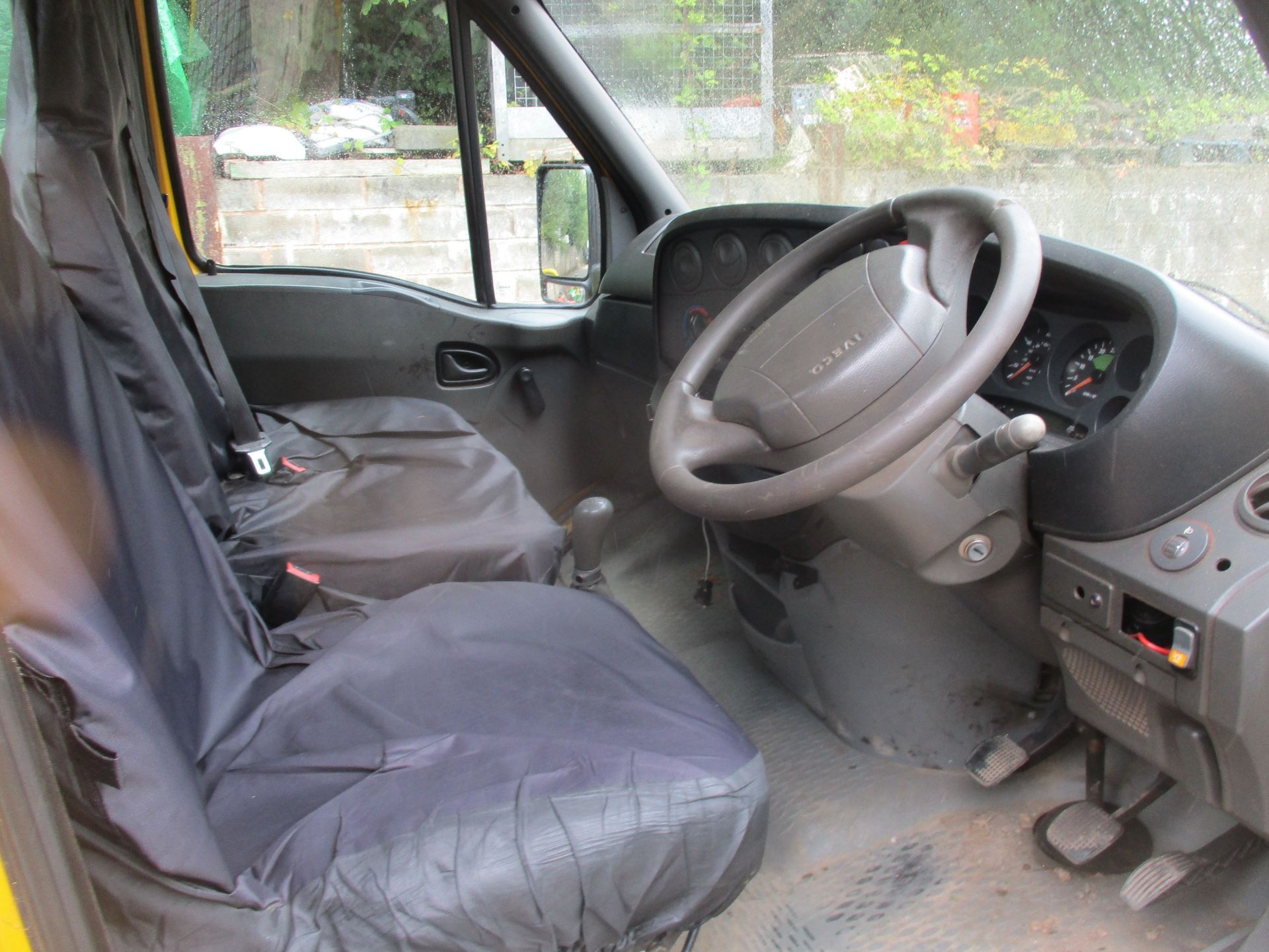 06/06 IVECO DAILY 35C12 SWD - 2300cc 2.dr Tipper (Yellow, 86k) - Image 3 of 5