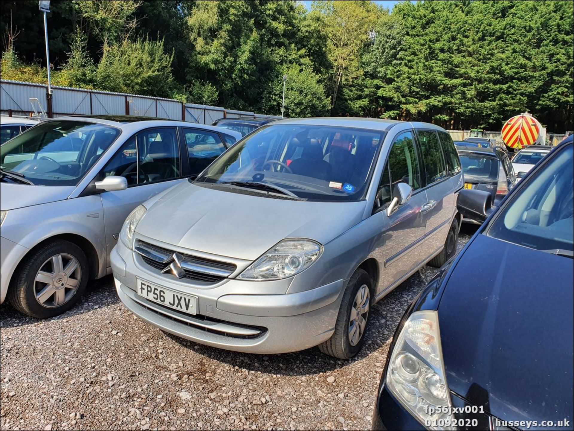 06/56 CITROEN C8 SX - 1997cc 5dr MPV (Silver, 104k)