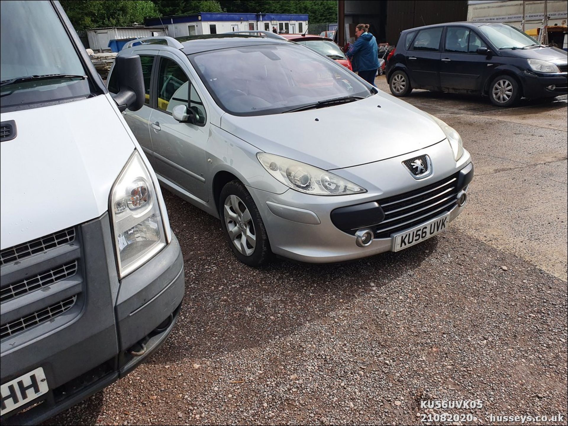 06/56 PEUGEOT 307 SW SE HDI 110 - 1560cc 5dr Estate (Silver, 133k) - Image 5 of 7