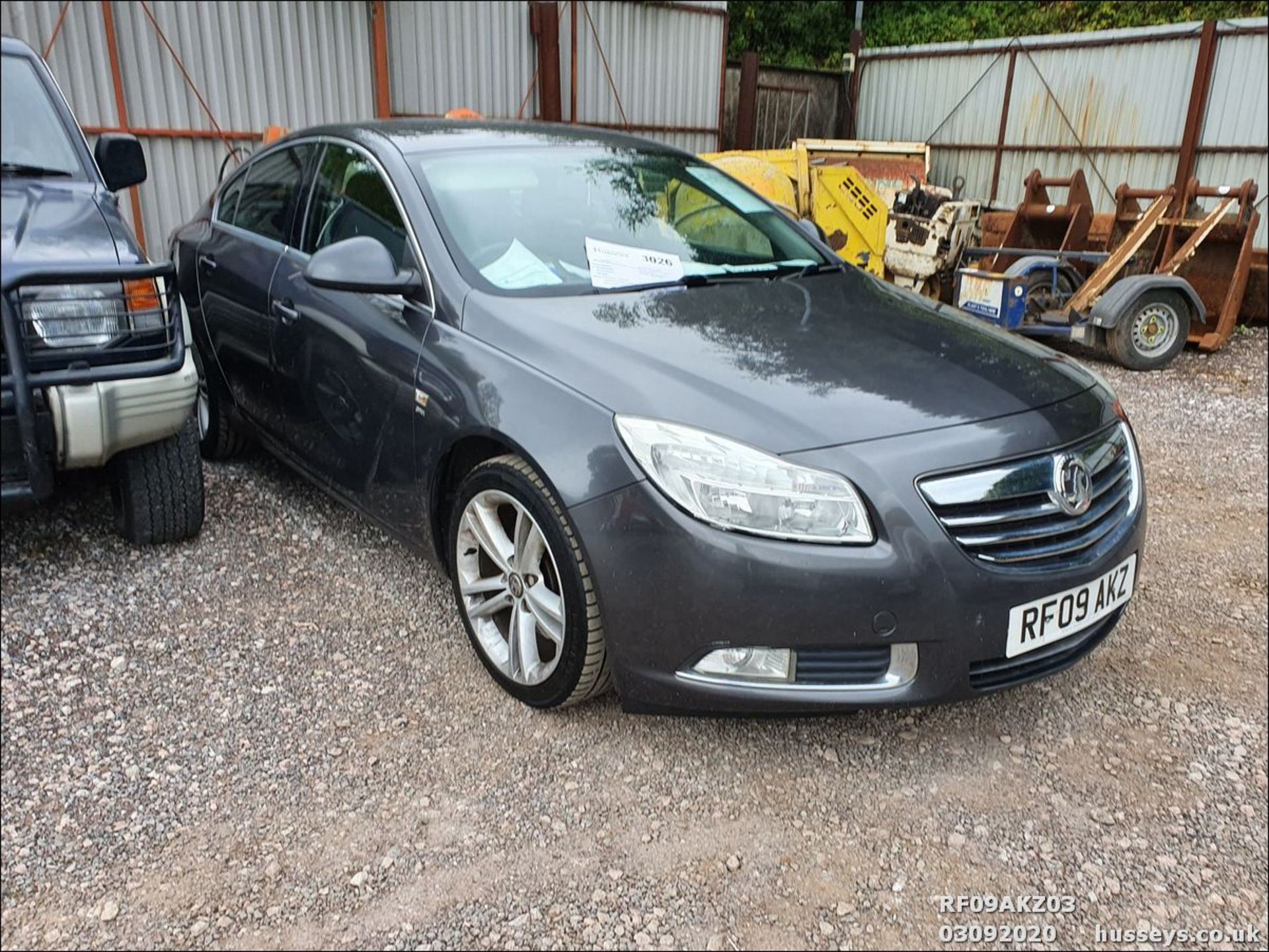 09/09 VAUXHALL INSIGNIA SRI NAV 160 CDTI - 1956cc 5dr Hatchback (Grey, 130k) - Image 3 of 14