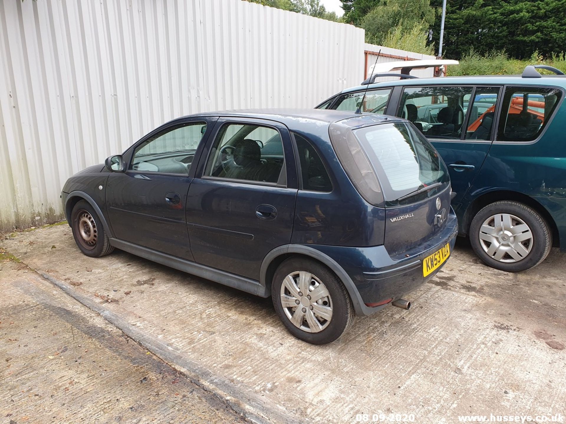 04/53 VAUXHALL CORSA DESIGN 16V - 1199cc 5dr Hatchback (Turquoise, 74k) - Image 3 of 8