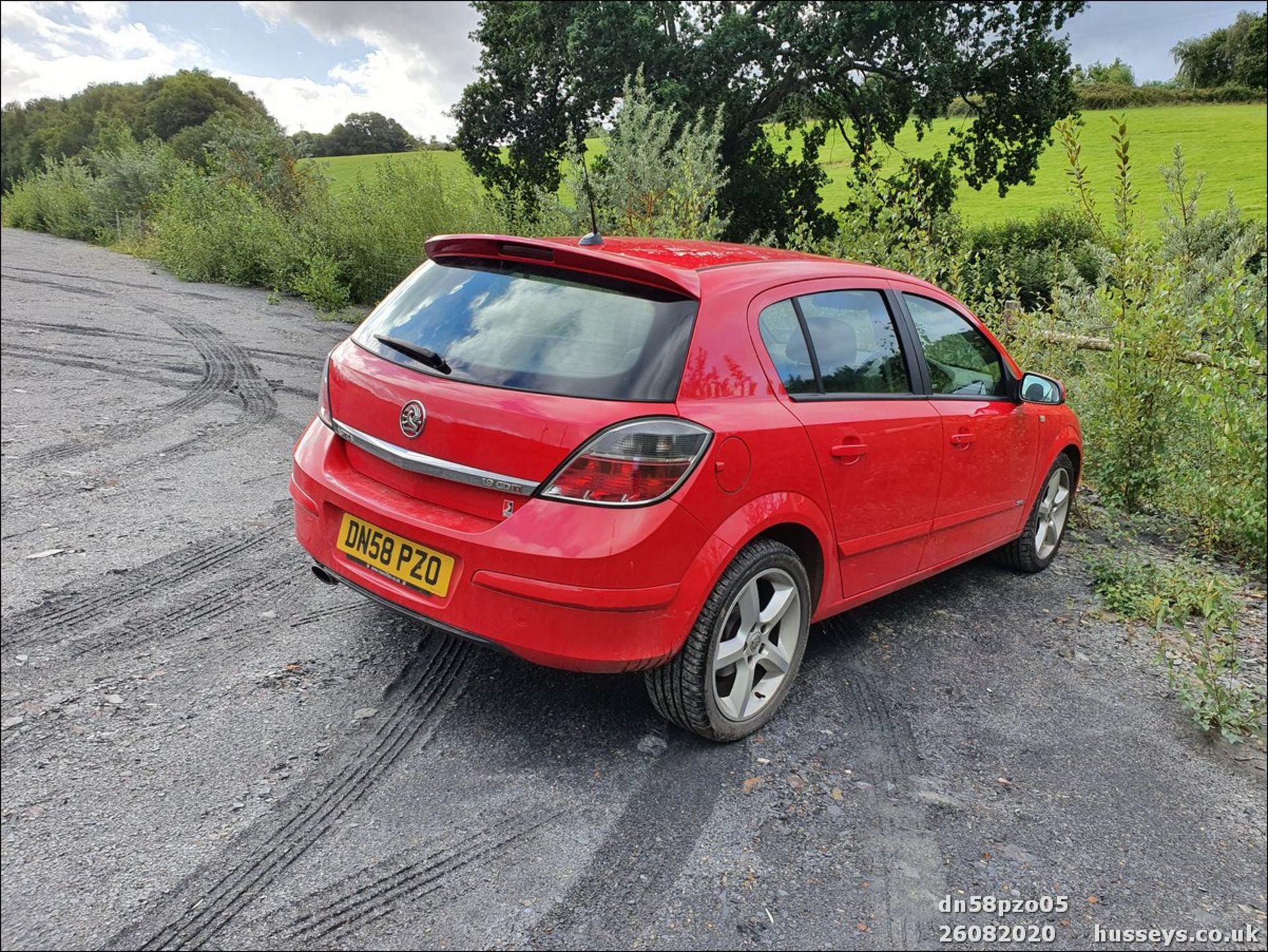 08/58 VAUXHALL ASTRA SRI CDTI - 1910cc 5dr Hatchback (Red, 119k) - Image 5 of 11