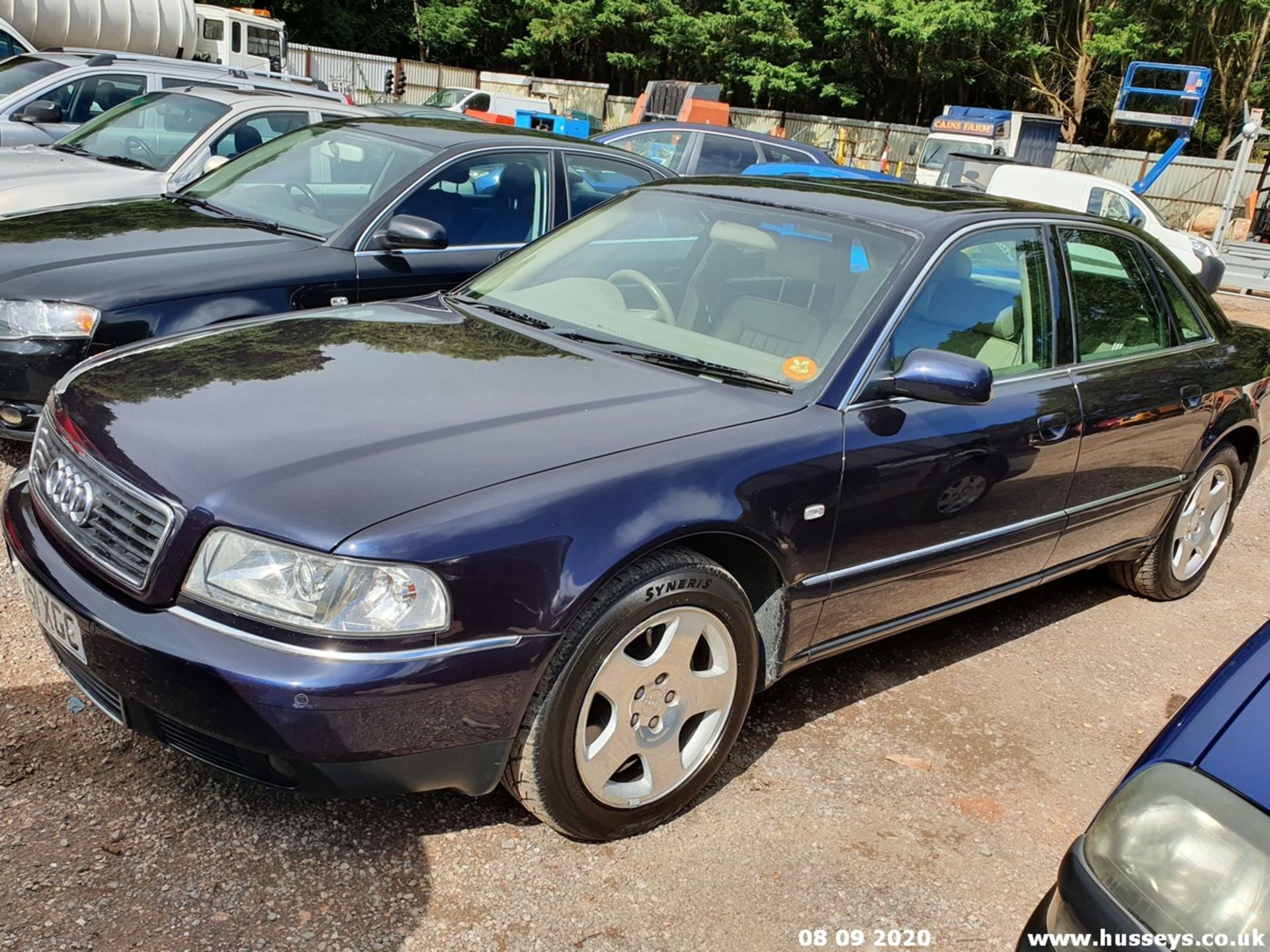 01/51 AUDI A8 QUATTRO AUTO - 2771cc 4dr Saloon (Blue, 160k)