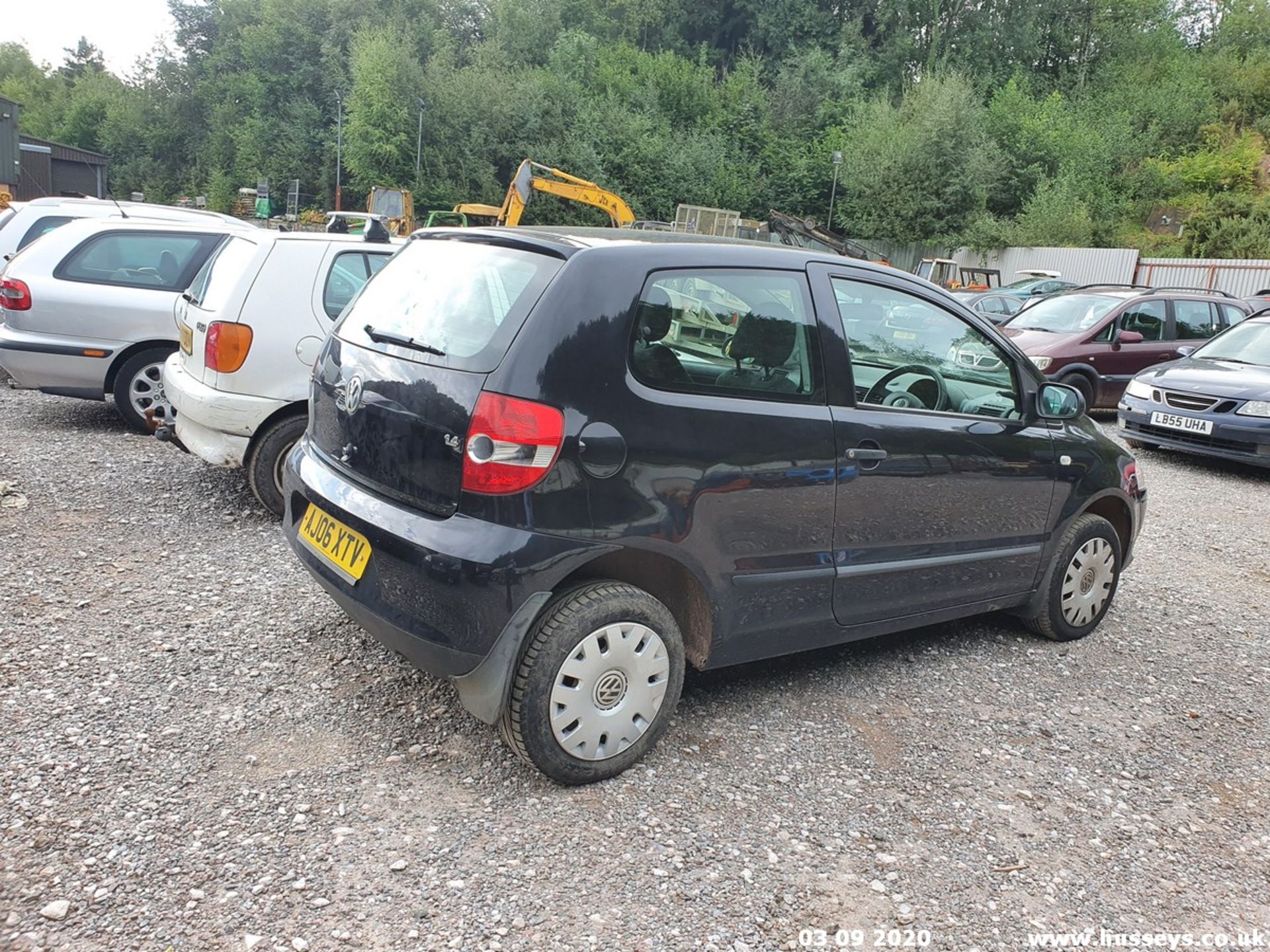 06/06 VOLKSWAGEN URBAN FOX 75 - 1390cc 3dr Hatchback (Black, 134k) - Image 8 of 11