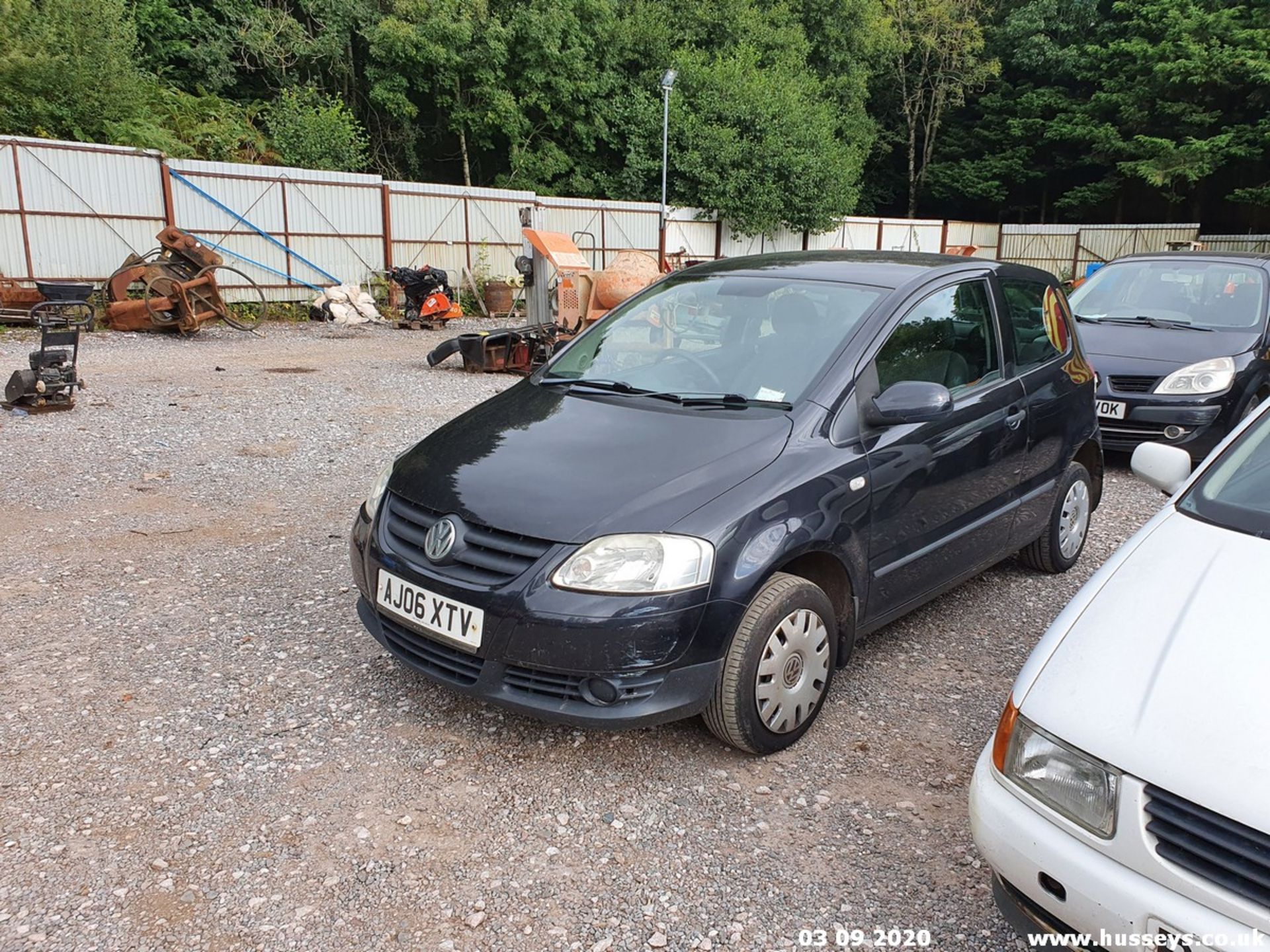 06/06 VOLKSWAGEN URBAN FOX 75 - 1390cc 3dr Hatchback (Black, 134k) - Image 10 of 11