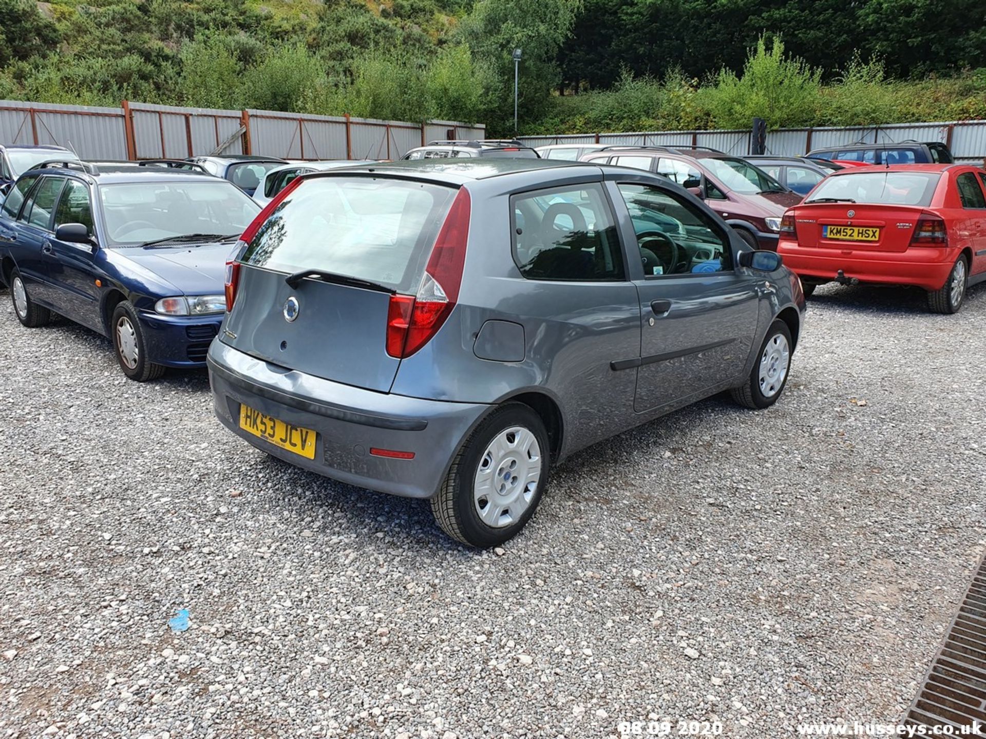 03/53 FIAT PUNTO ACTIVE 8V - 1242cc 3dr Hatchback (Grey, 71k) - Image 2 of 11