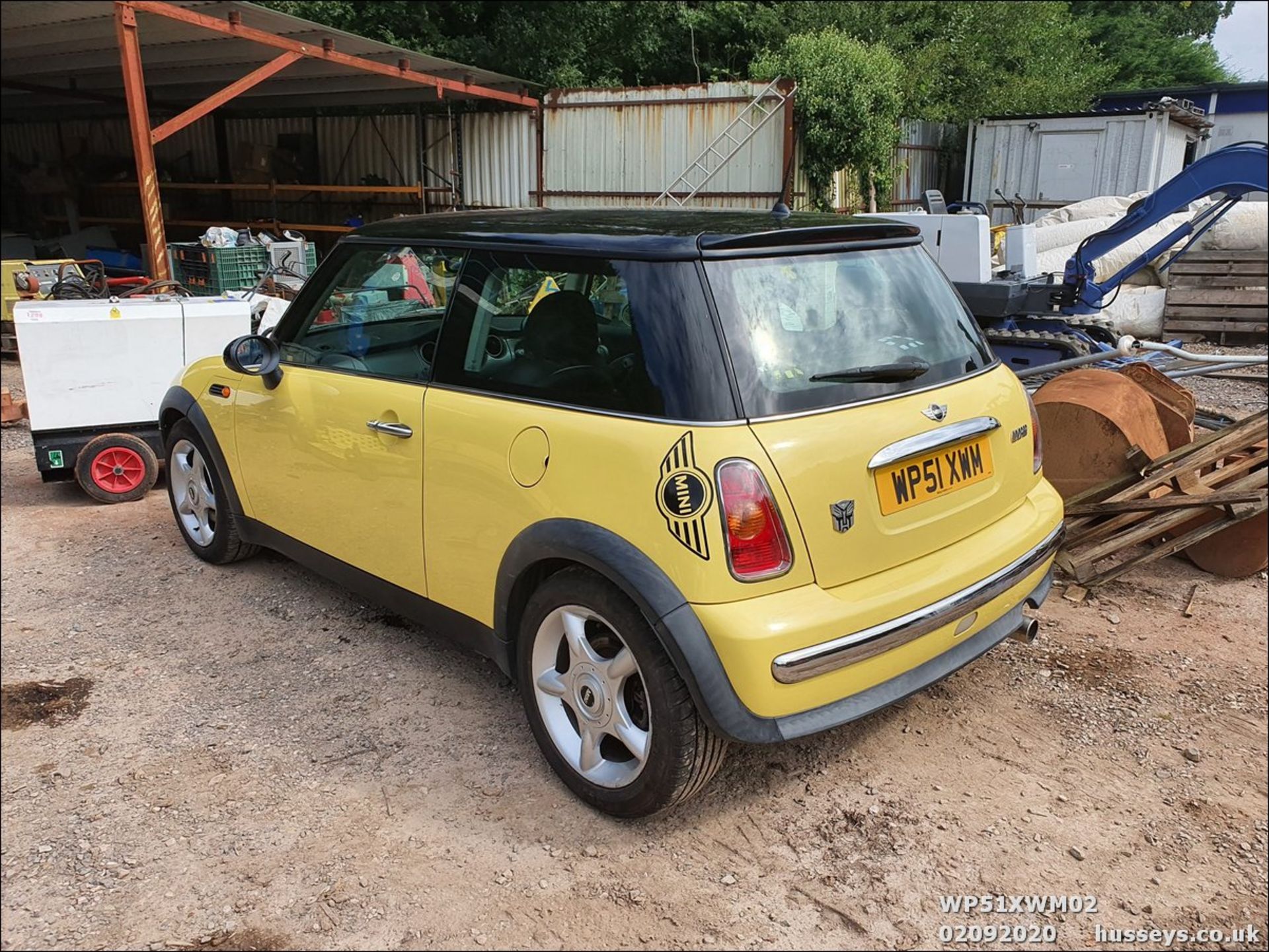 01/51 MINI MINI COOPER - 1598cc 3dr Hatchback (Yellow, 134k) - Image 2 of 13