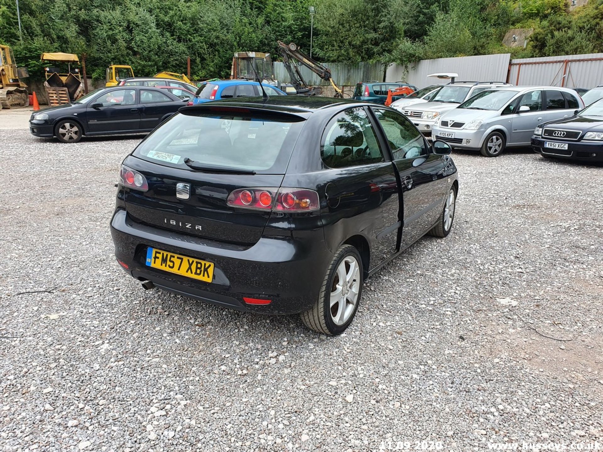 08/57 SEAT IBIZA FORMULA SPORT 100 - 1390cc 3dr Hatchback (Black, 88k) - Image 5 of 9