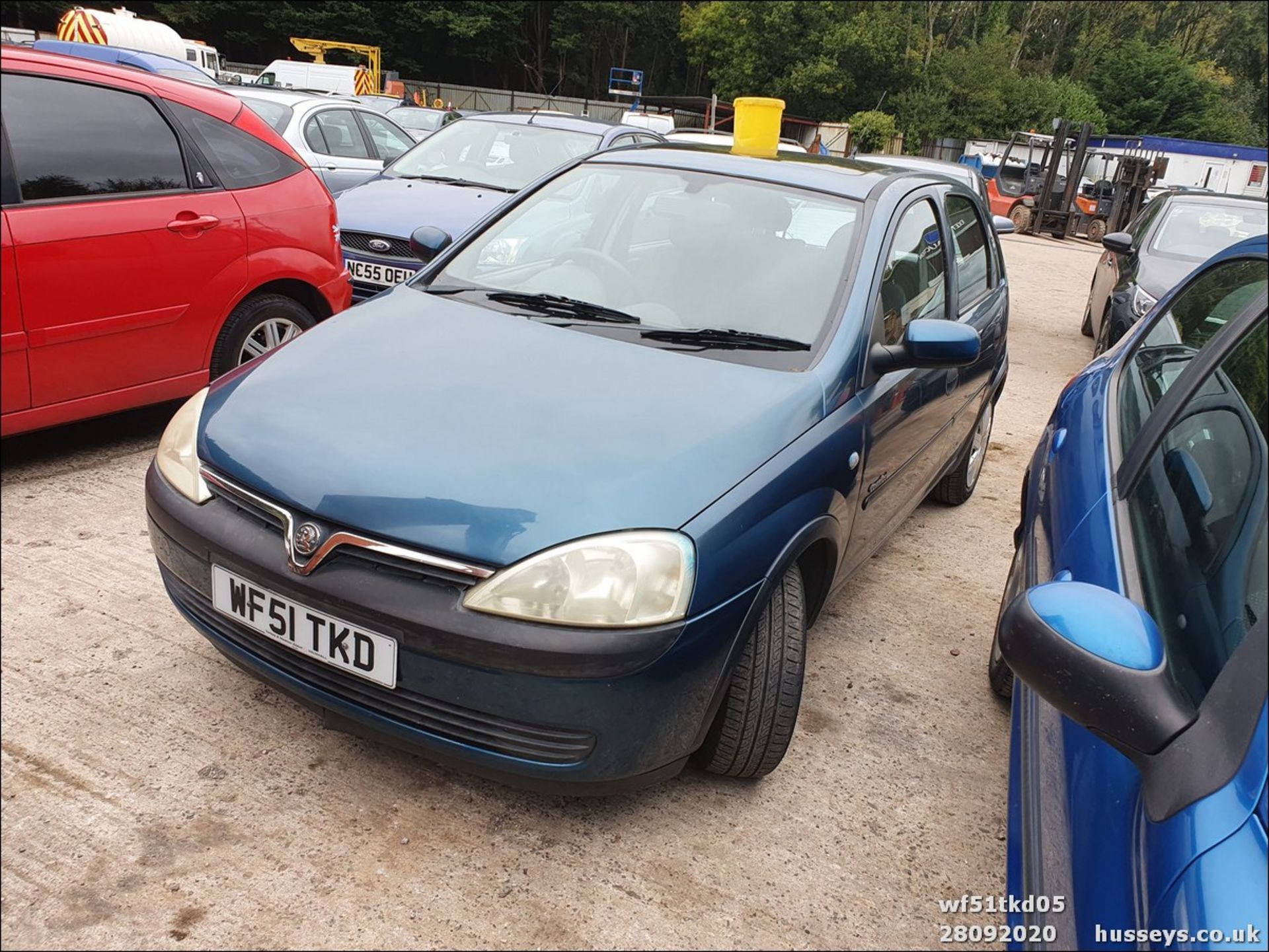 01/51 VAUXHALL CORSA COMFORT 16V - 1199cc 5dr Hatchback (Blue, 87k) - Image 5 of 10