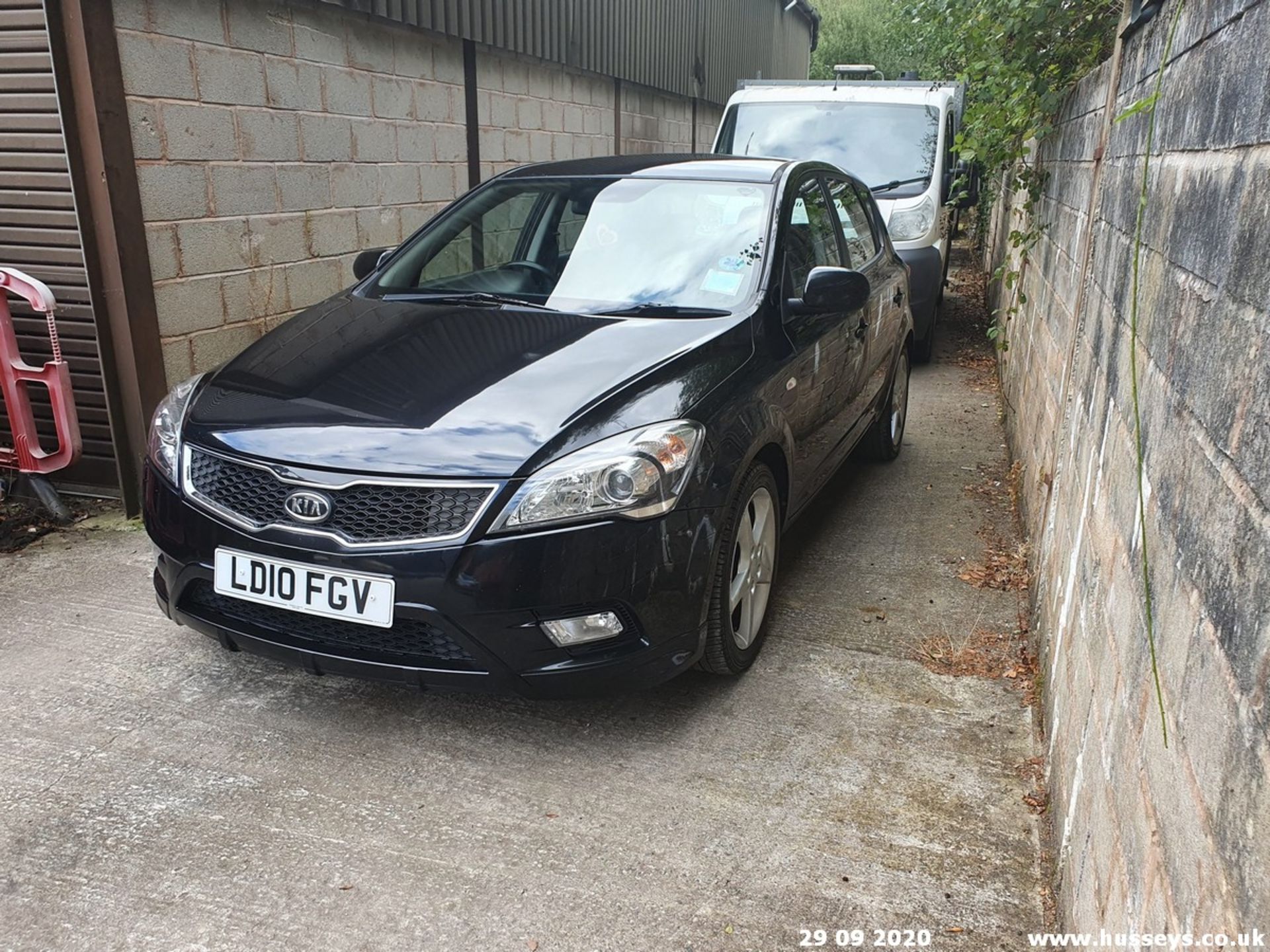 10/10 KIA CEED 3 - 1591cc 5dr Hatchback (Black, 141k) - Image 2 of 10