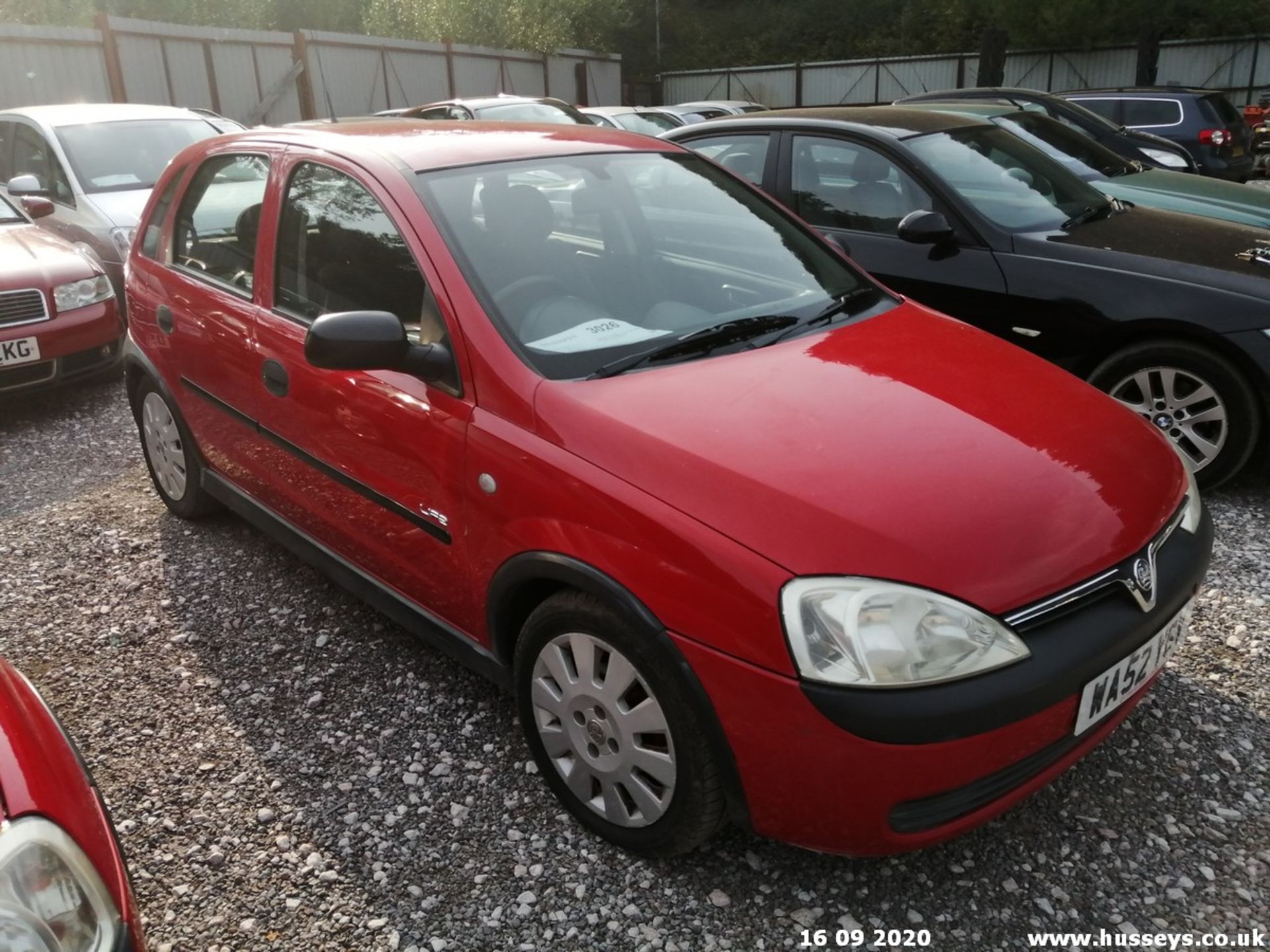 02/52 VAUXHALL CORSA LIFE 12V - 973cc 5dr Hatchback (Red, 72k) - Image 4 of 10