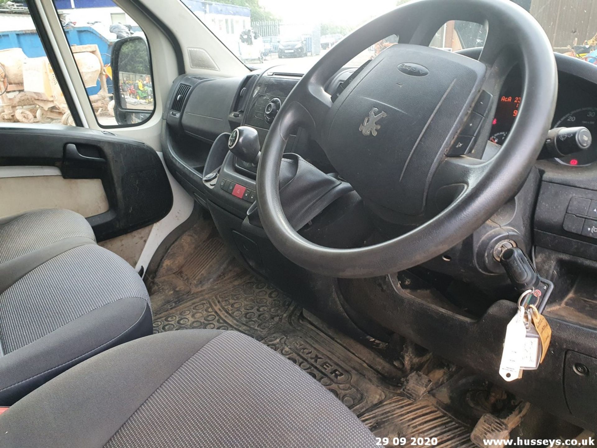 13/13 PEUGEOT BOXER 335 L2S HDI - 2198cc 2dr Tipper (White, 117k) - Image 8 of 10