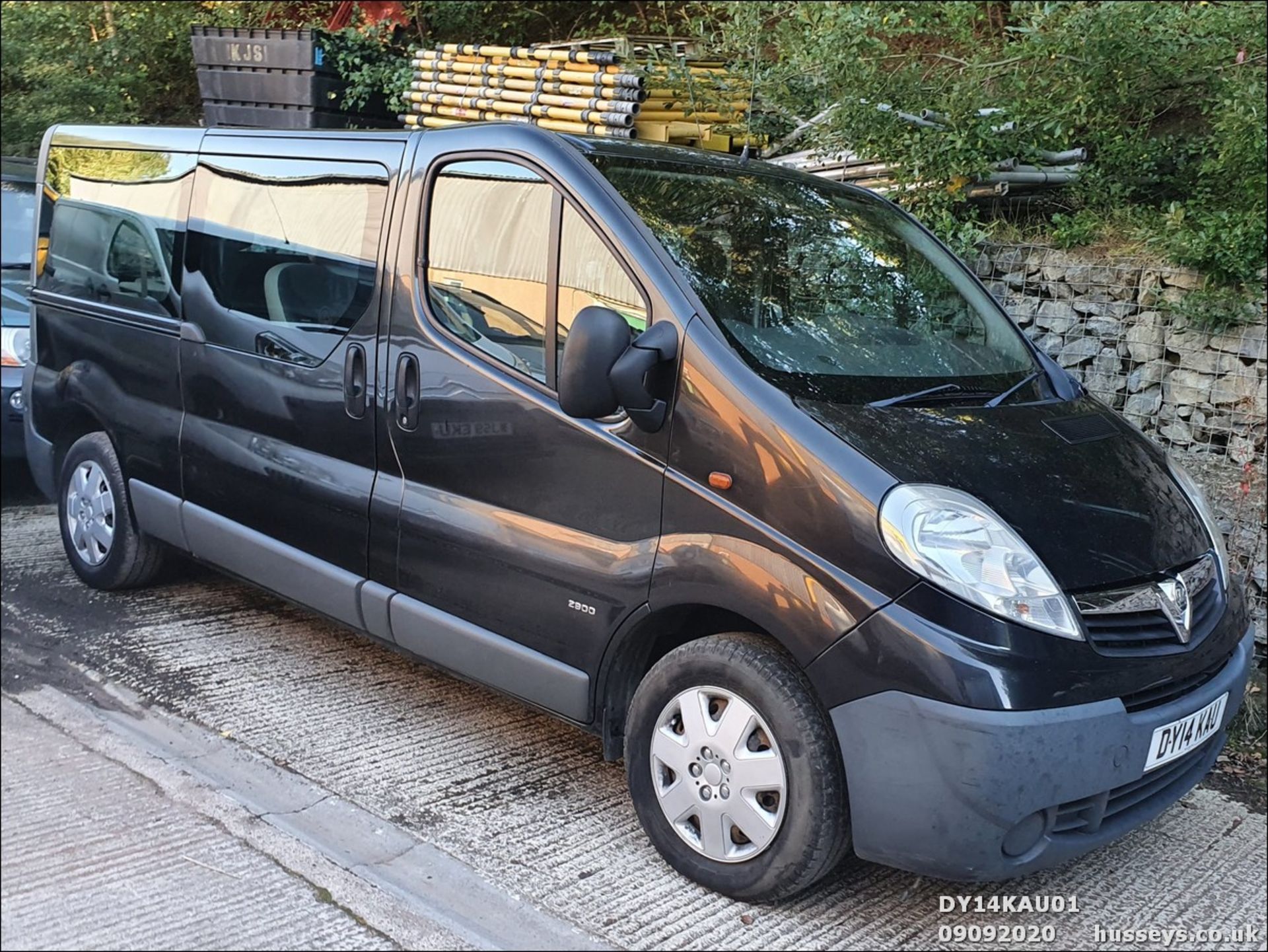 14/14 VAUXHALL VIVARO 2900 COMBI CDTI LW - 1995cc 5dr MPV (Black, 314k) - Image 13 of 23