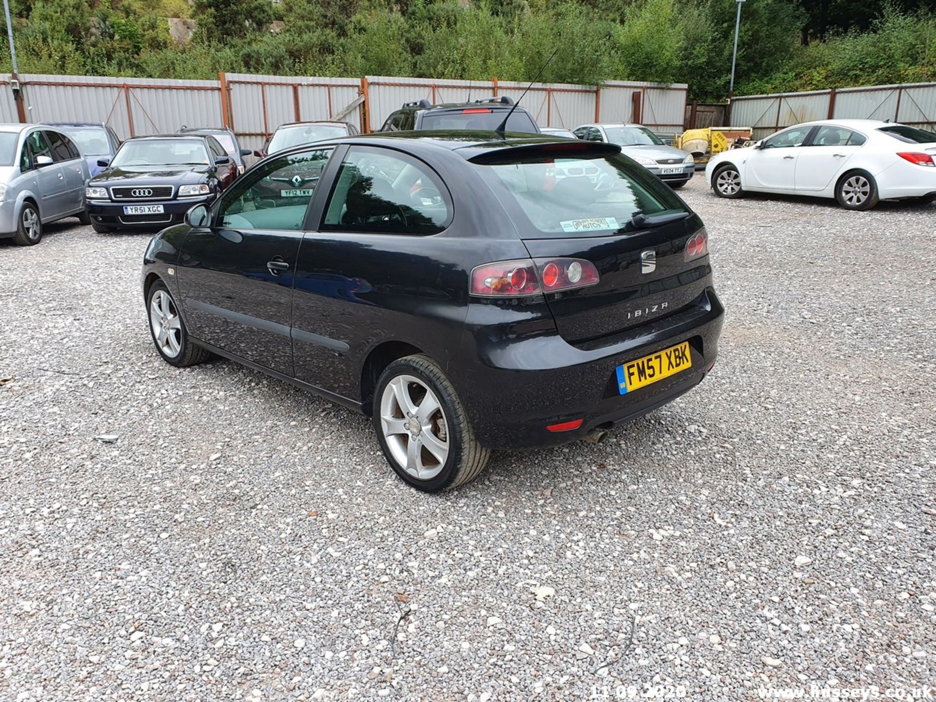 08/57 SEAT IBIZA FORMULA SPORT 100 - 1390cc 3dr Hatchback (Black, 88k) - Image 4 of 9