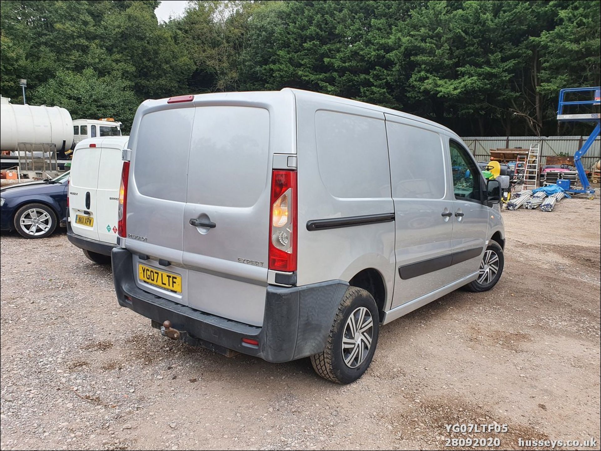 07/07 PEUGEOT EXPERT HDI SWB - 1560cc 2dr Van (Silver, 169k) - Image 5 of 11